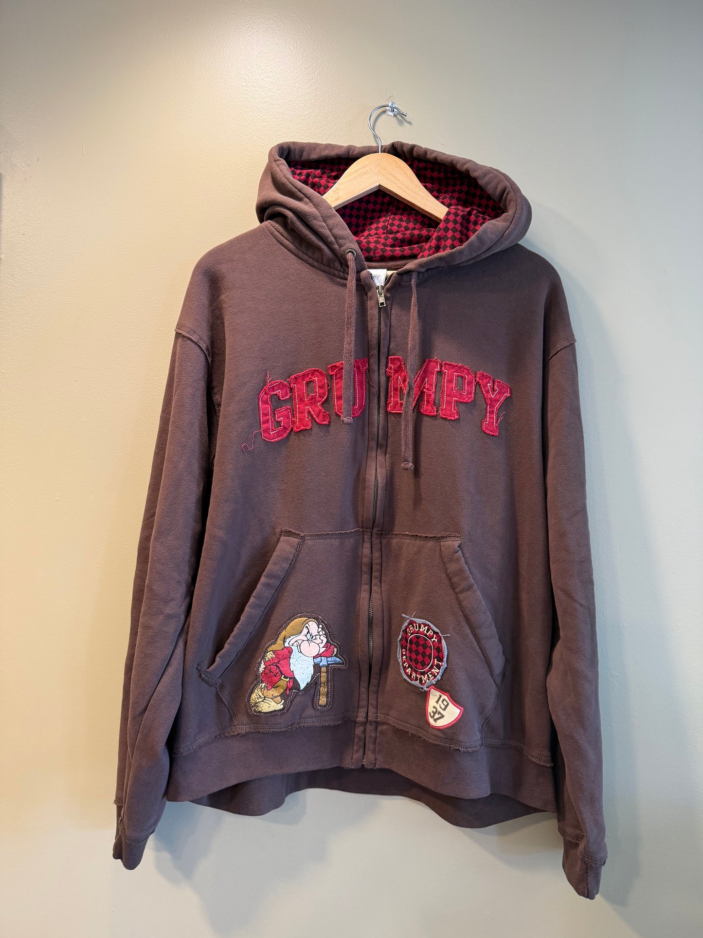 Vintage Disney Grumpy The Elf Brown Zip-Up Hoodie- XL