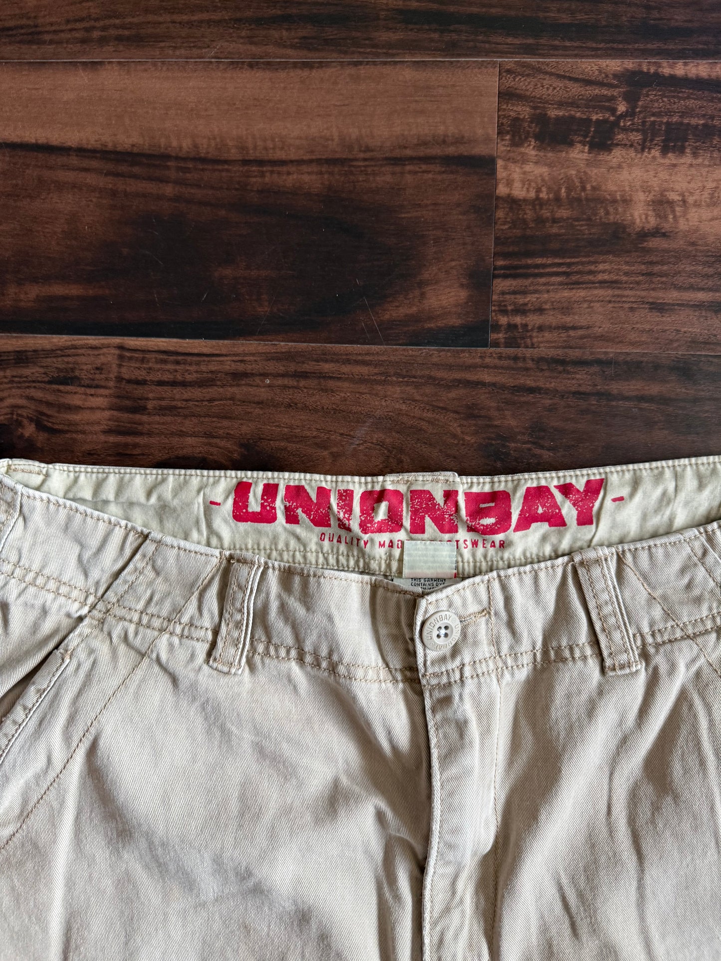 Vintage Union Bay Tan Distressed Cargo Shorts- 34