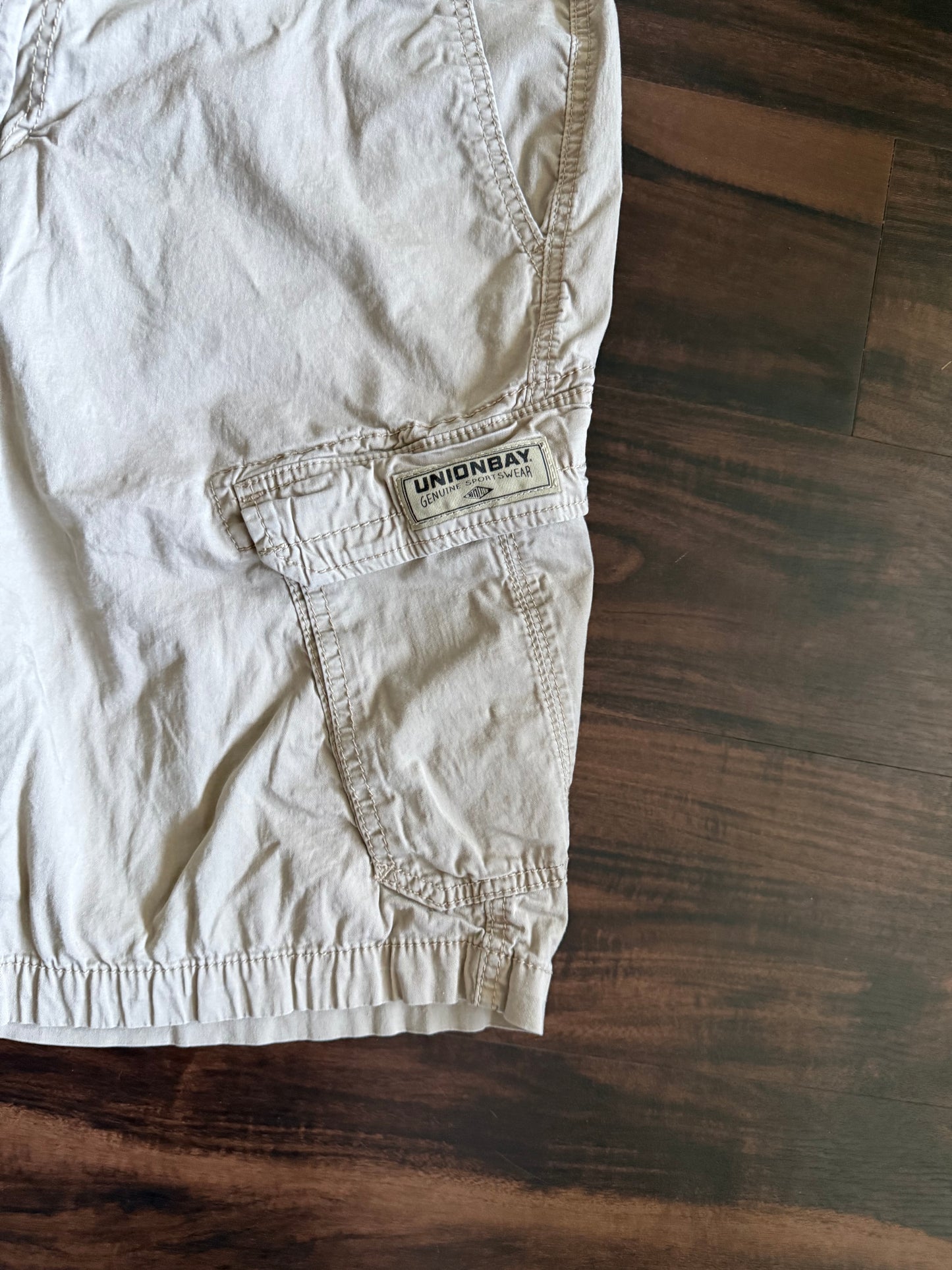 Vintage Y2K Union Bay Tan Slant Pocket Cargo Shorts- 38