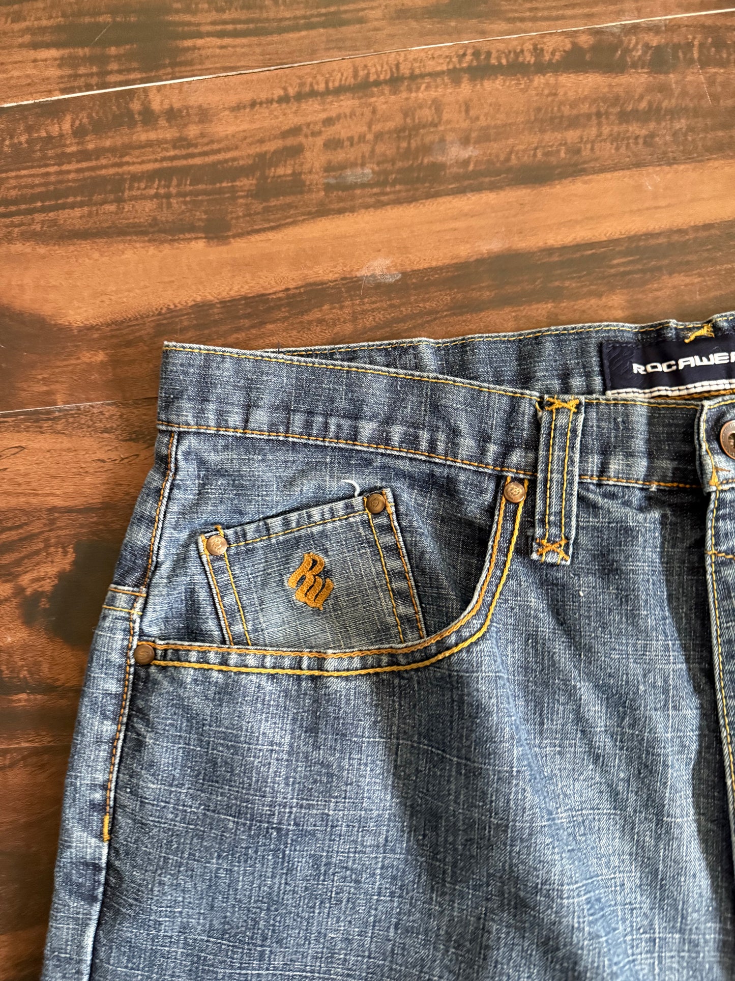 Vintage Y2K Rocawear Spellout Big Pocket Denim Jeans- 36x33