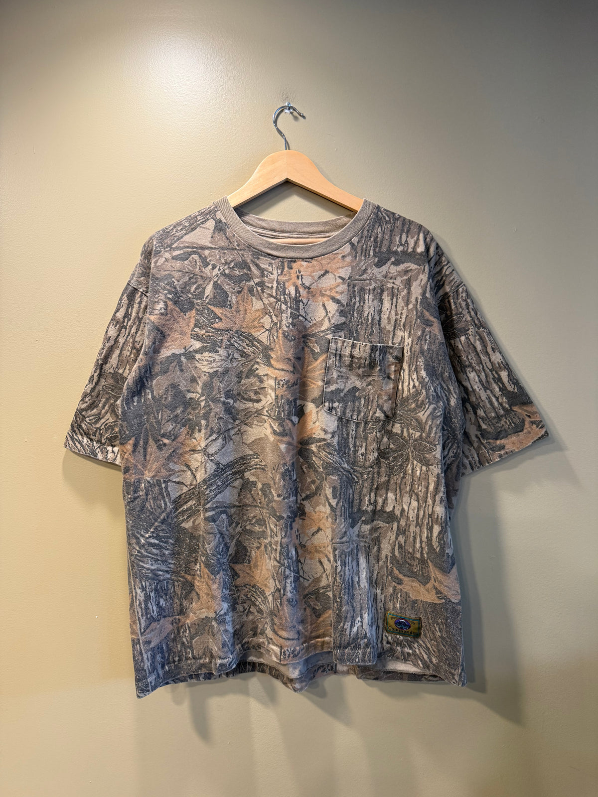 Vintage RealTree Commander Camo Boxy Pocket T-Shirt- XL