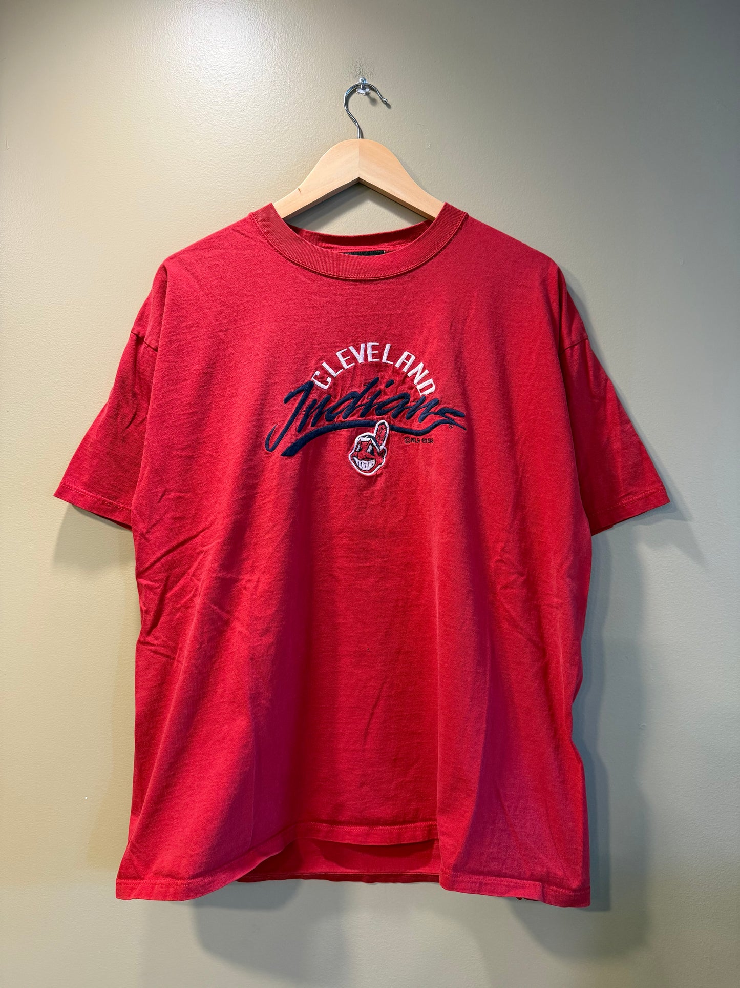 Vintage Cleveland Indians Red T-Shirt- L