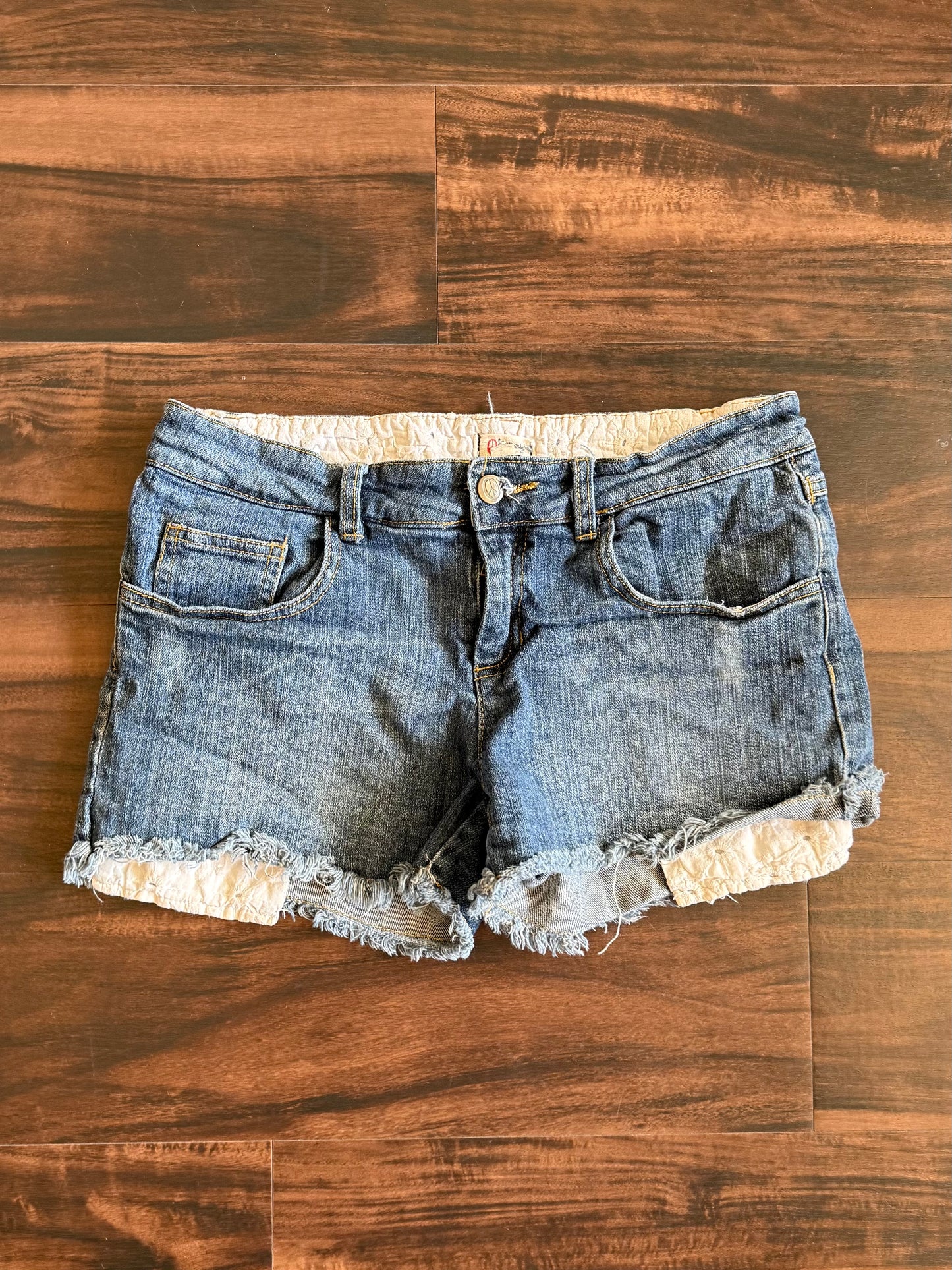 Vintage Y2K Peace Sign Denim Jean Shorts- 31