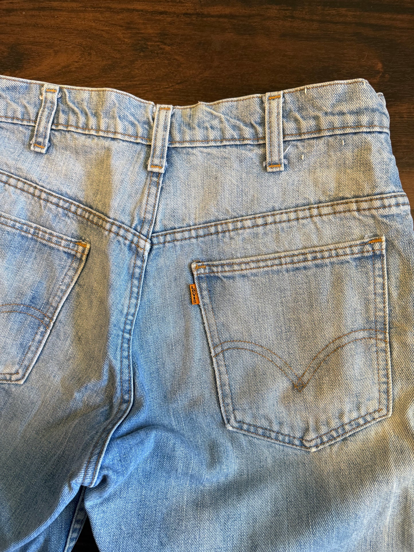 Vintage Levi’s Orange Tab Light Wash Denim Jean Shorts- 30