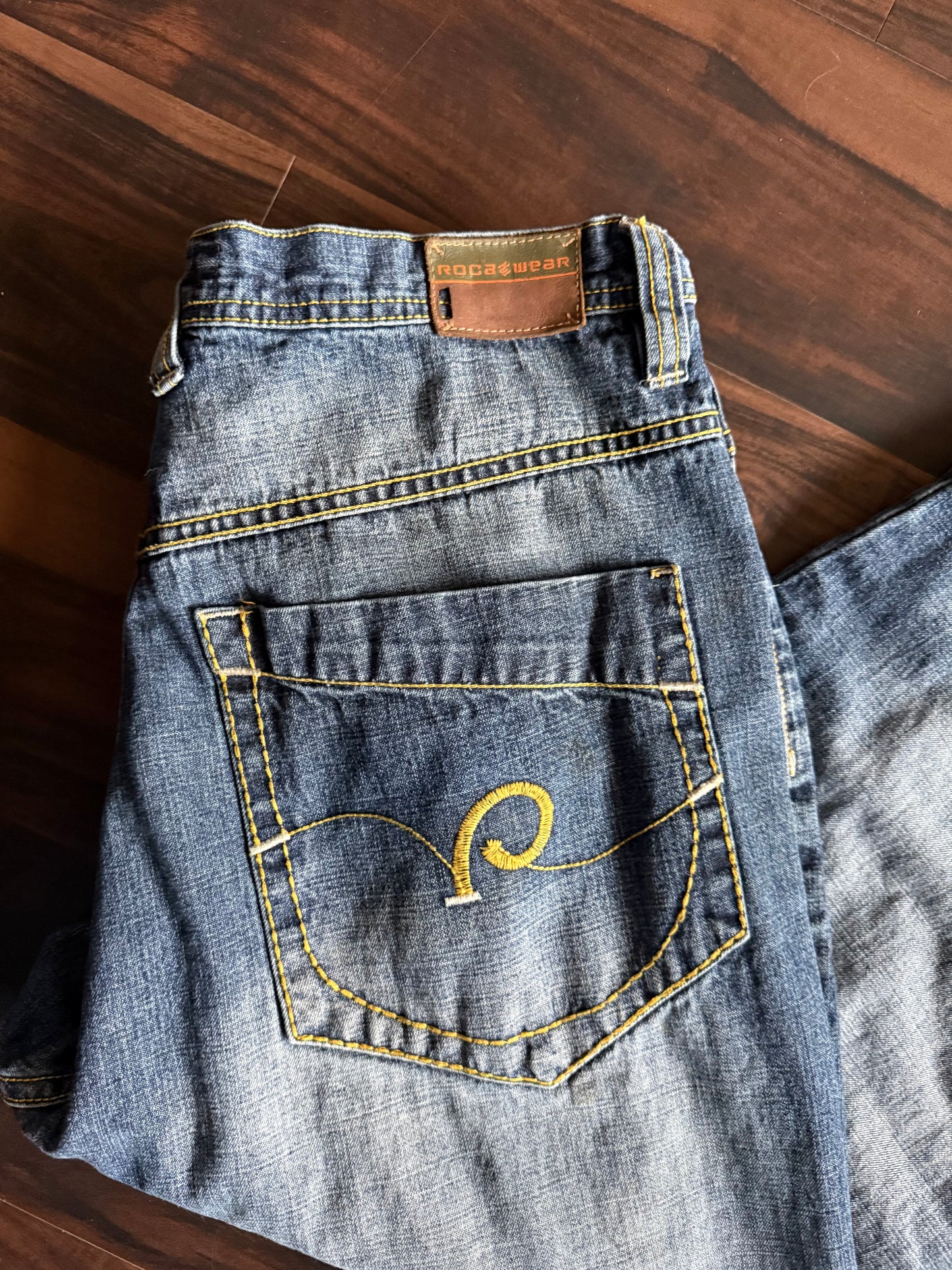 Vintage Y2K Rocawear Embroidered Streetwear Denim Jeans- 36x34