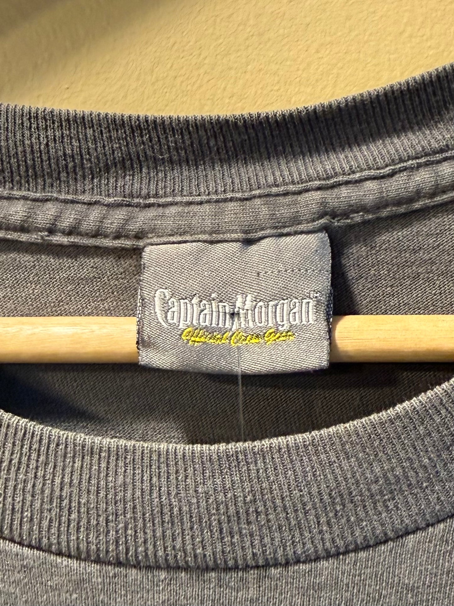 Vintage Captain Morgan Spiced Rum Pirate T-Shirt- M