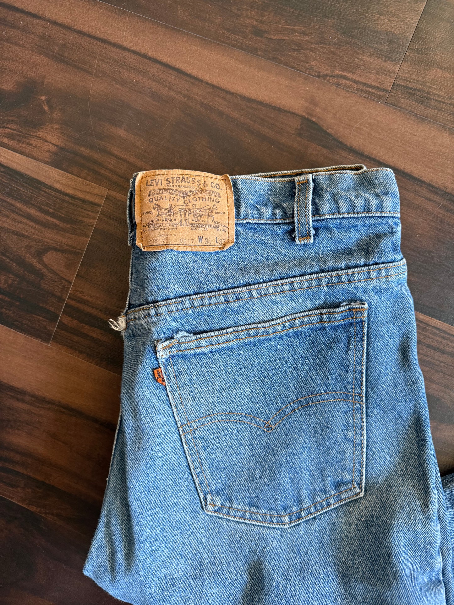 Vintage Levi’s 517 Orange Tab Light Wash Denim Jeans- 34x32