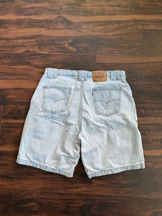 Vintage Levi’s 560 Orange Tab Light Wash Cargo Denim Jean Shorts- 34