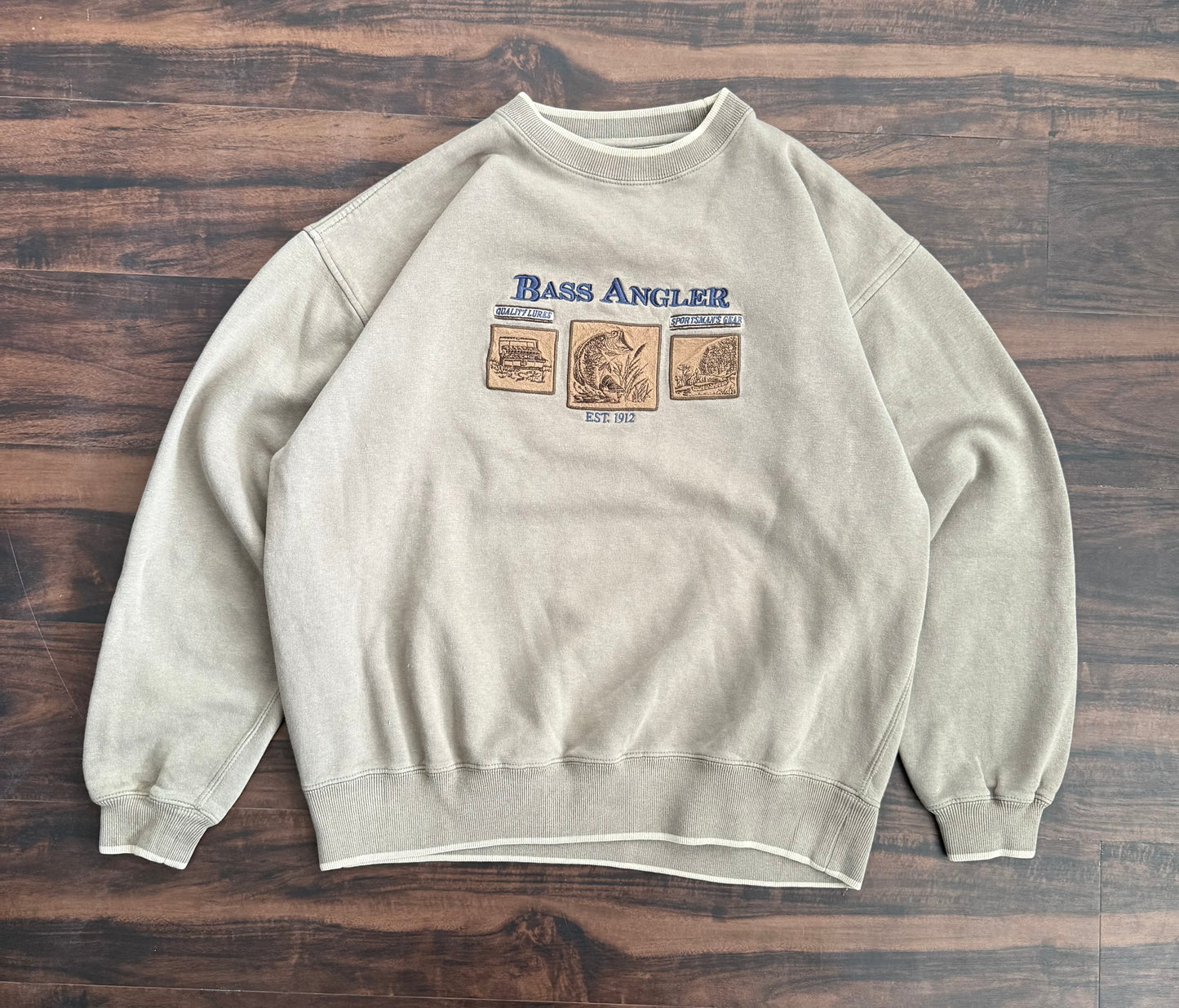 Vintage Bass Angler Tan Crewneck Sweatshirt- L