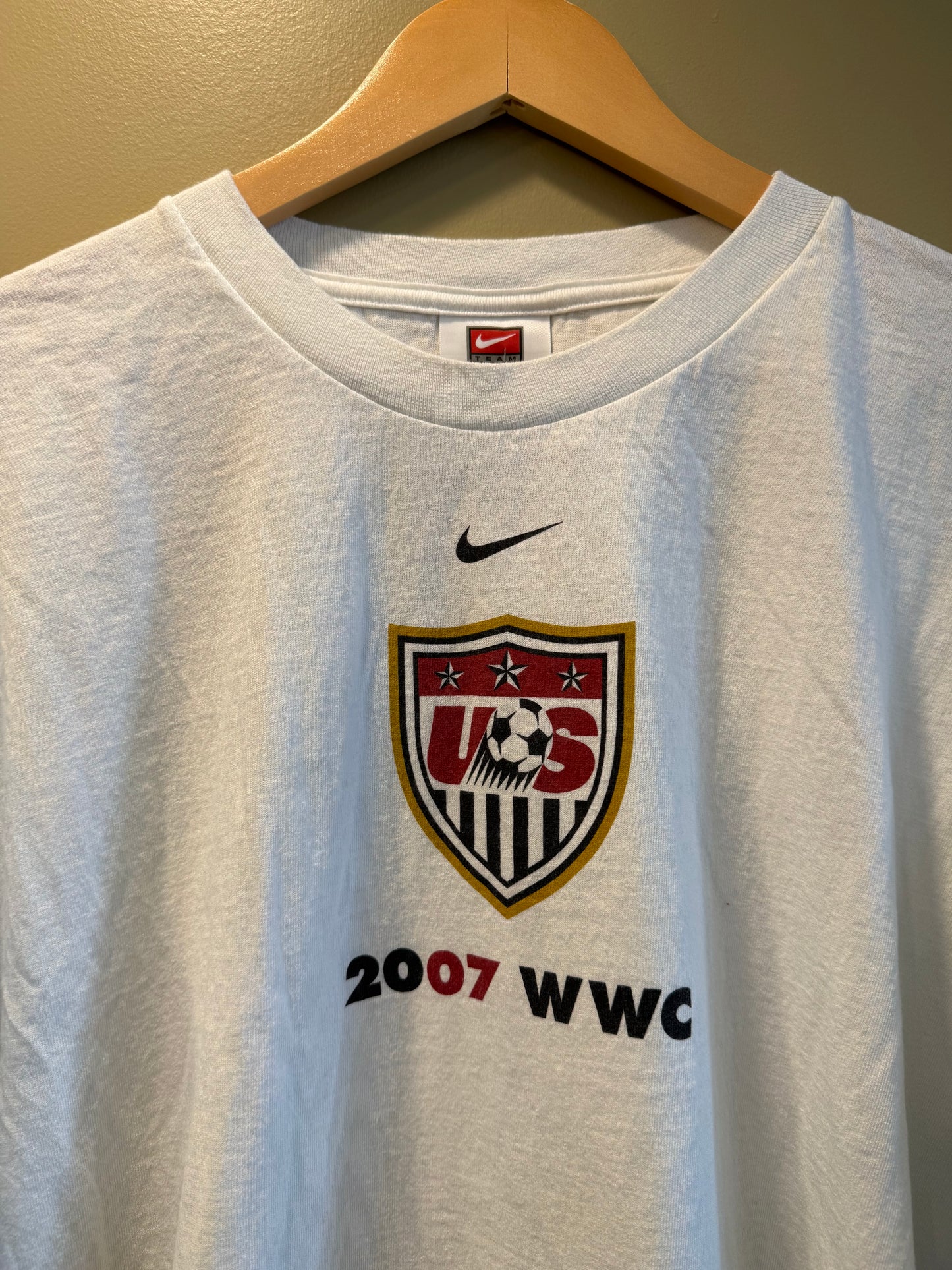 Vintage Nike 2007 Women’s World Cup USWNT T-Shirt- XXL