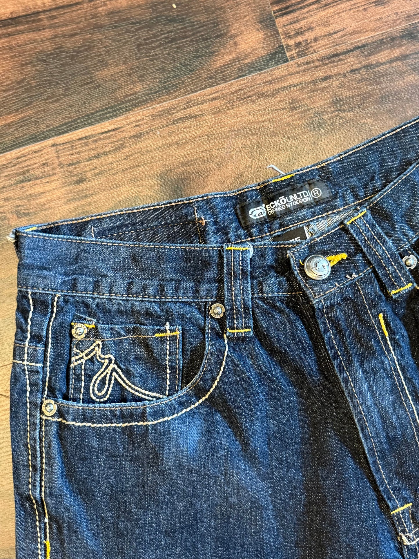 Vintage Ecko Unlimited Dark Wash Denim Jean Shorts- 32