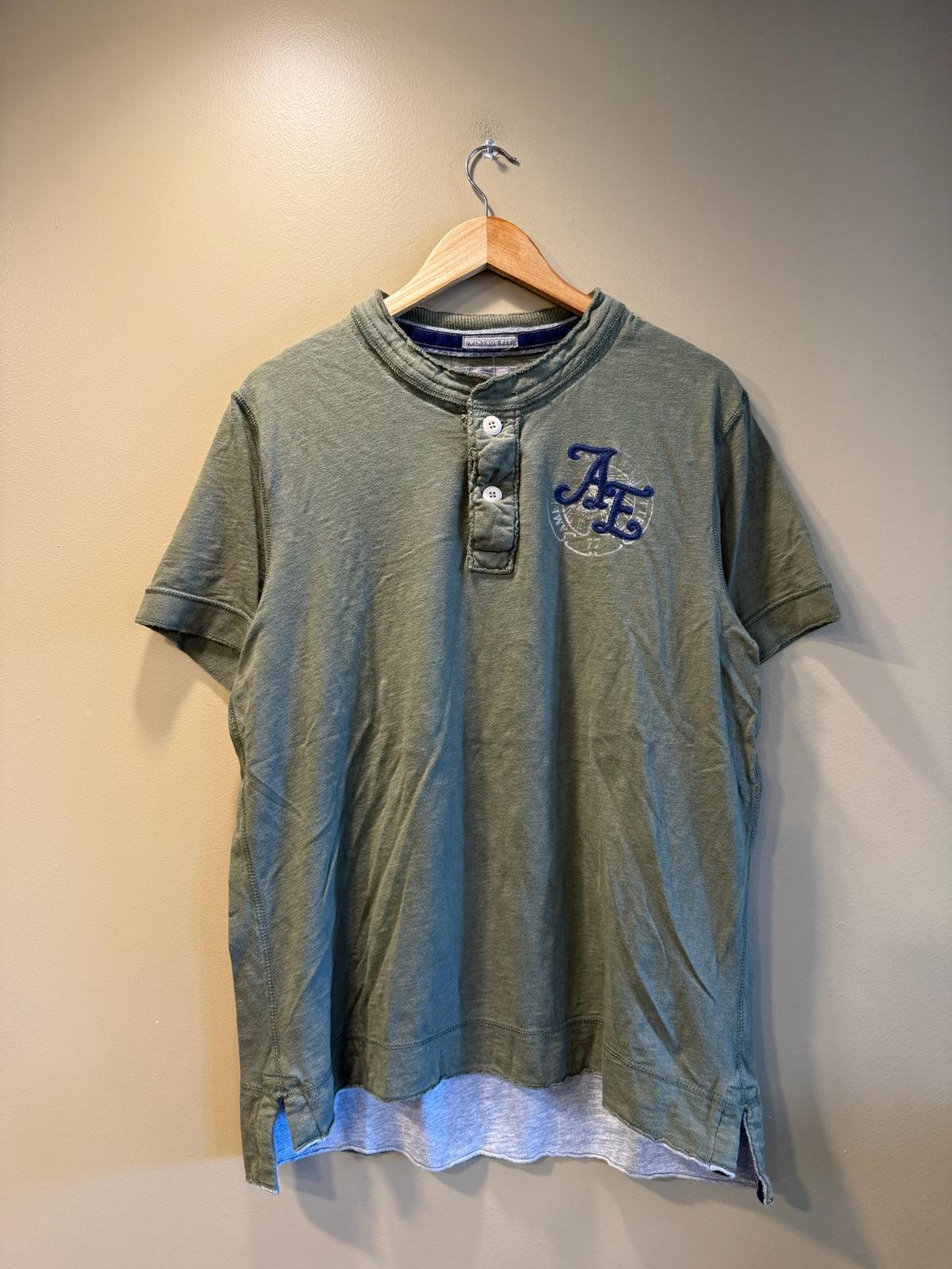 Vintage Y2K American Eagle Green Henley T-Shirt - XL