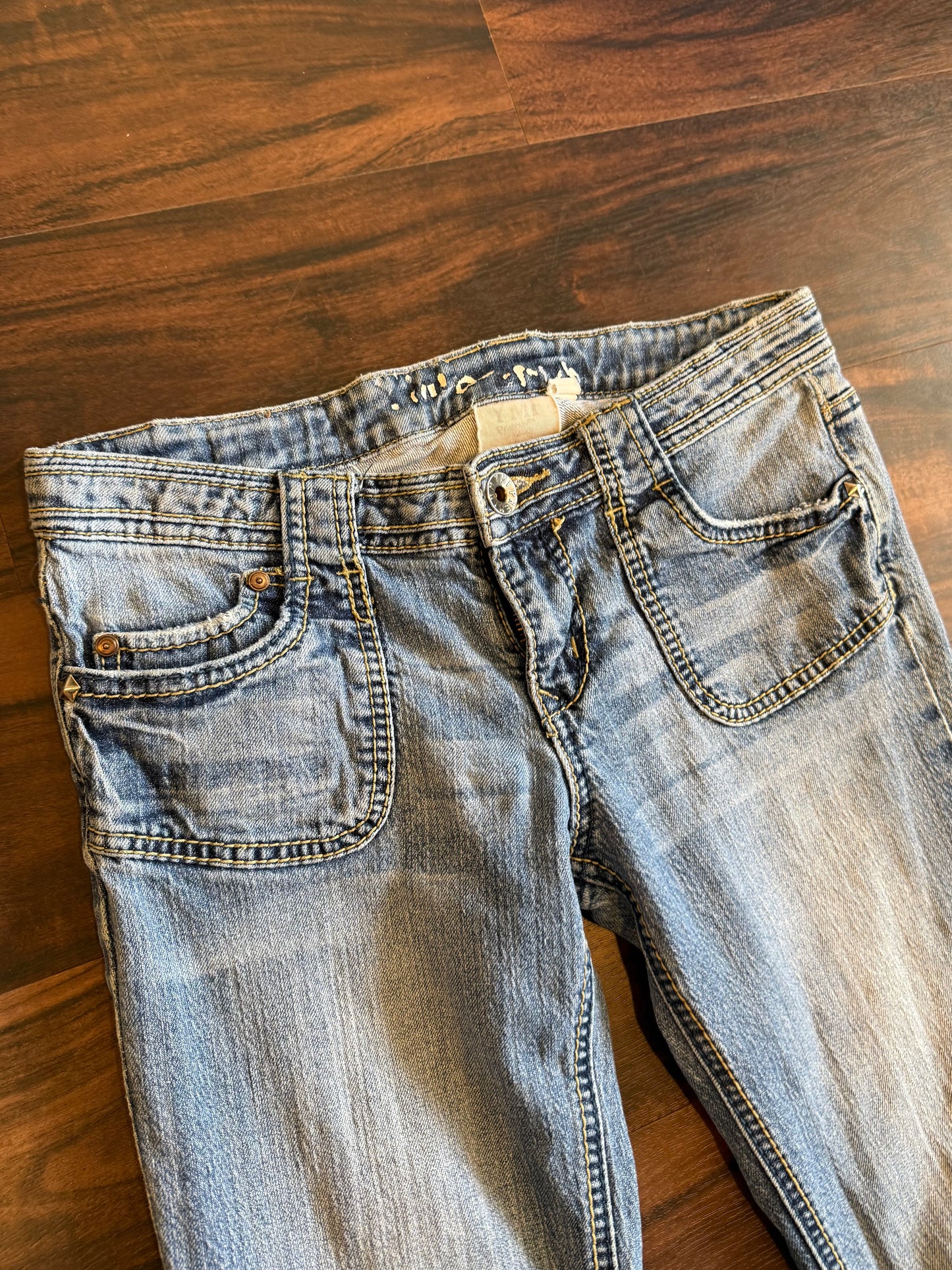 Vintage Premium YMI Light Wash Low Rise Boot Cut Denim Jeans- 30x33