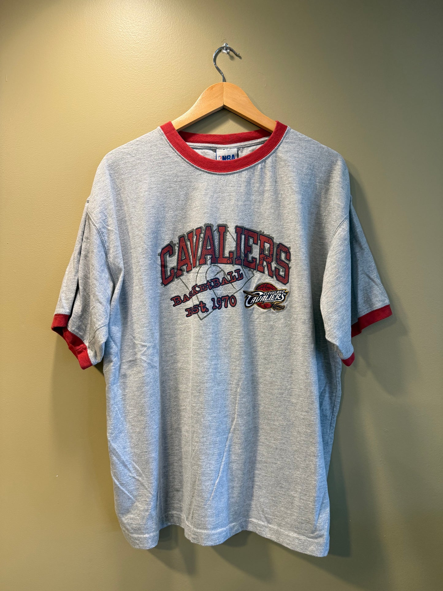 Vintage Y2K Cleveland Cavaliers NBA Gray Ringer T-Shirt- XL