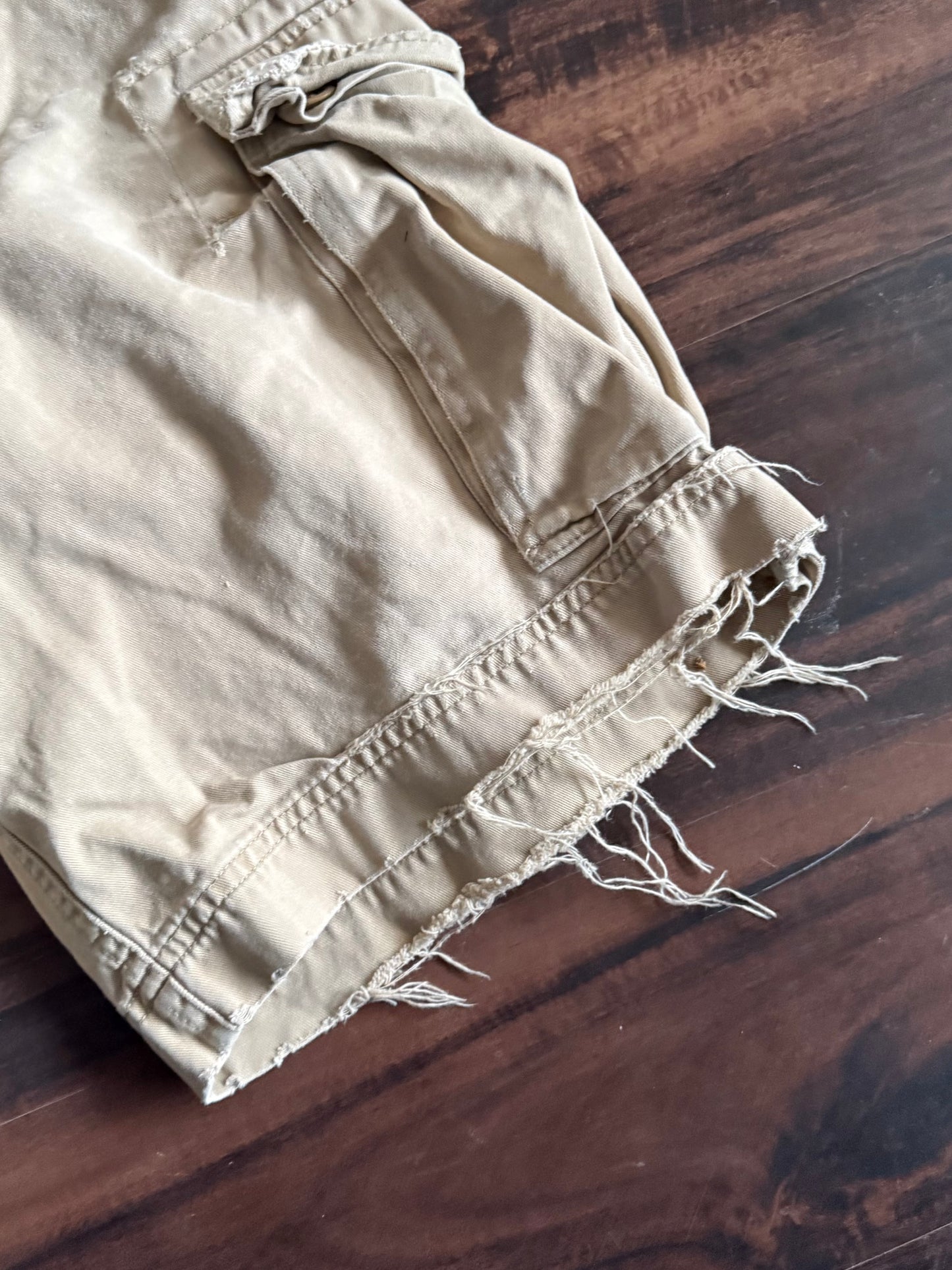 Vintage Y2K Abercrombie & Fitch Distressed Khaki Cargo Shorts- 32