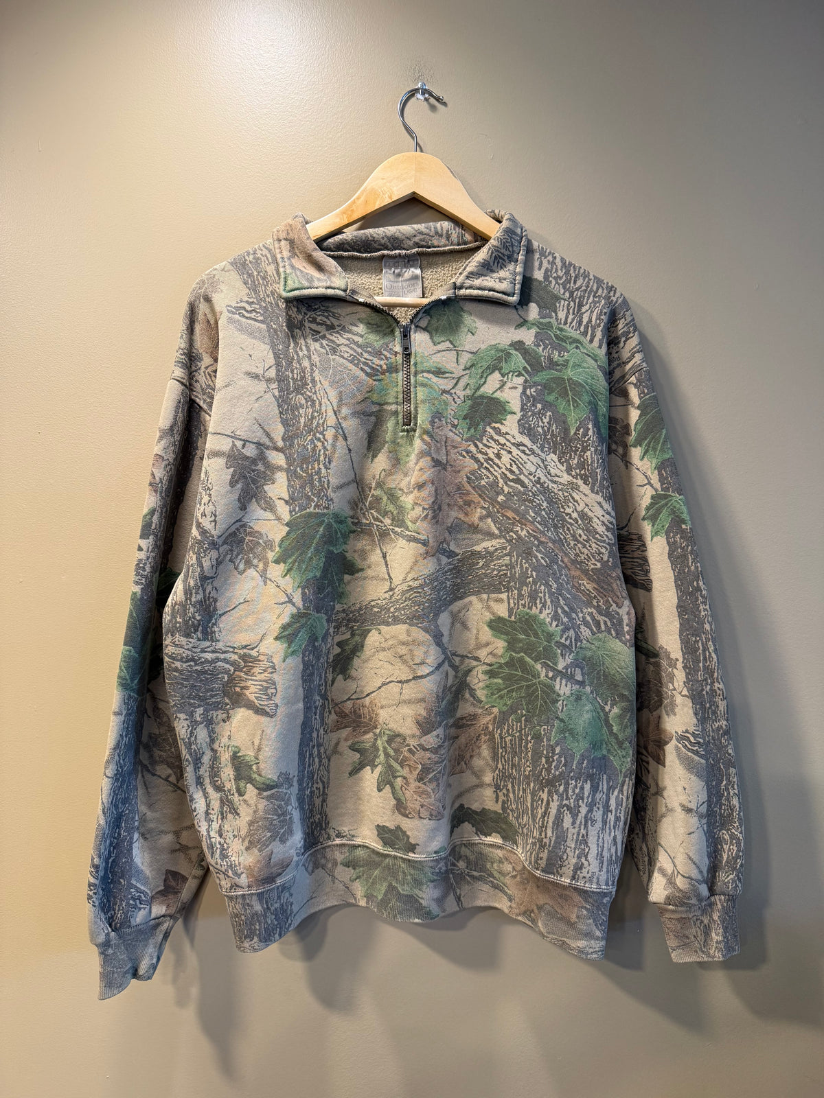 Vintage Jerzees Outdoors RealTree Camo Quarter-Zip Sweatshirt- L