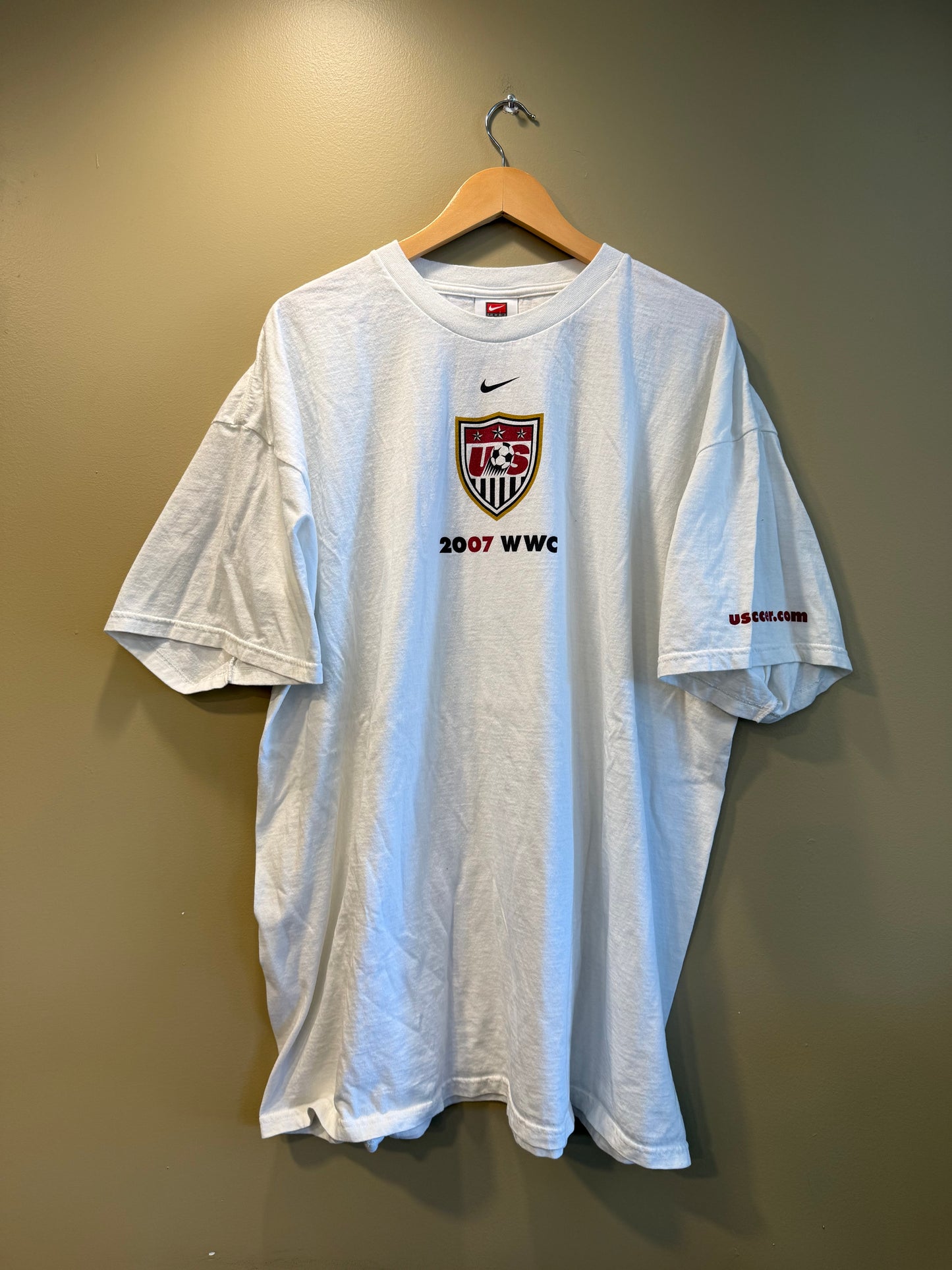Vintage Nike 2007 Women’s World Cup USWNT T-Shirt- XXL