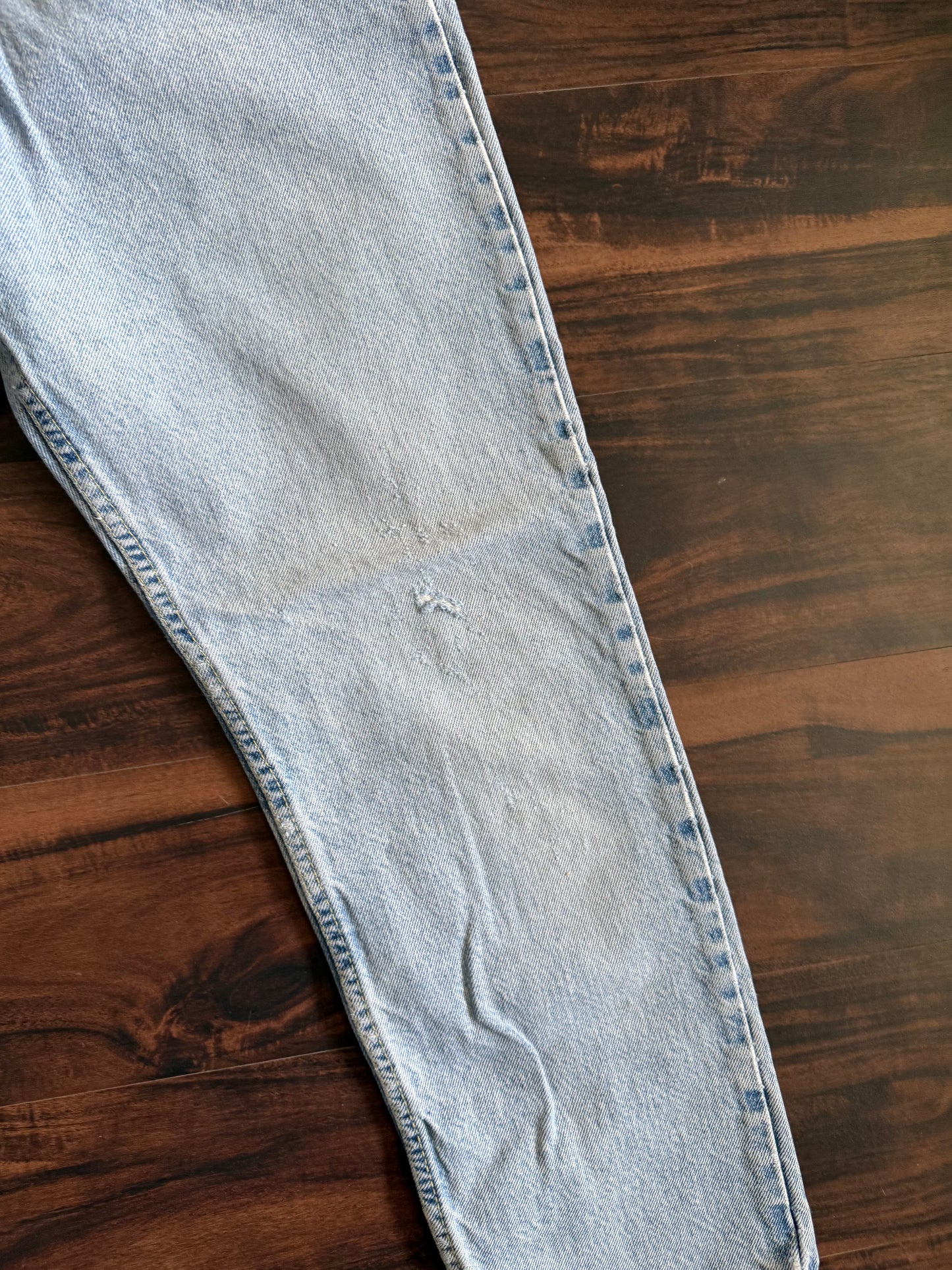 Vintage Tommy Hilfiger Light Wash Denim Jeans- 28x28