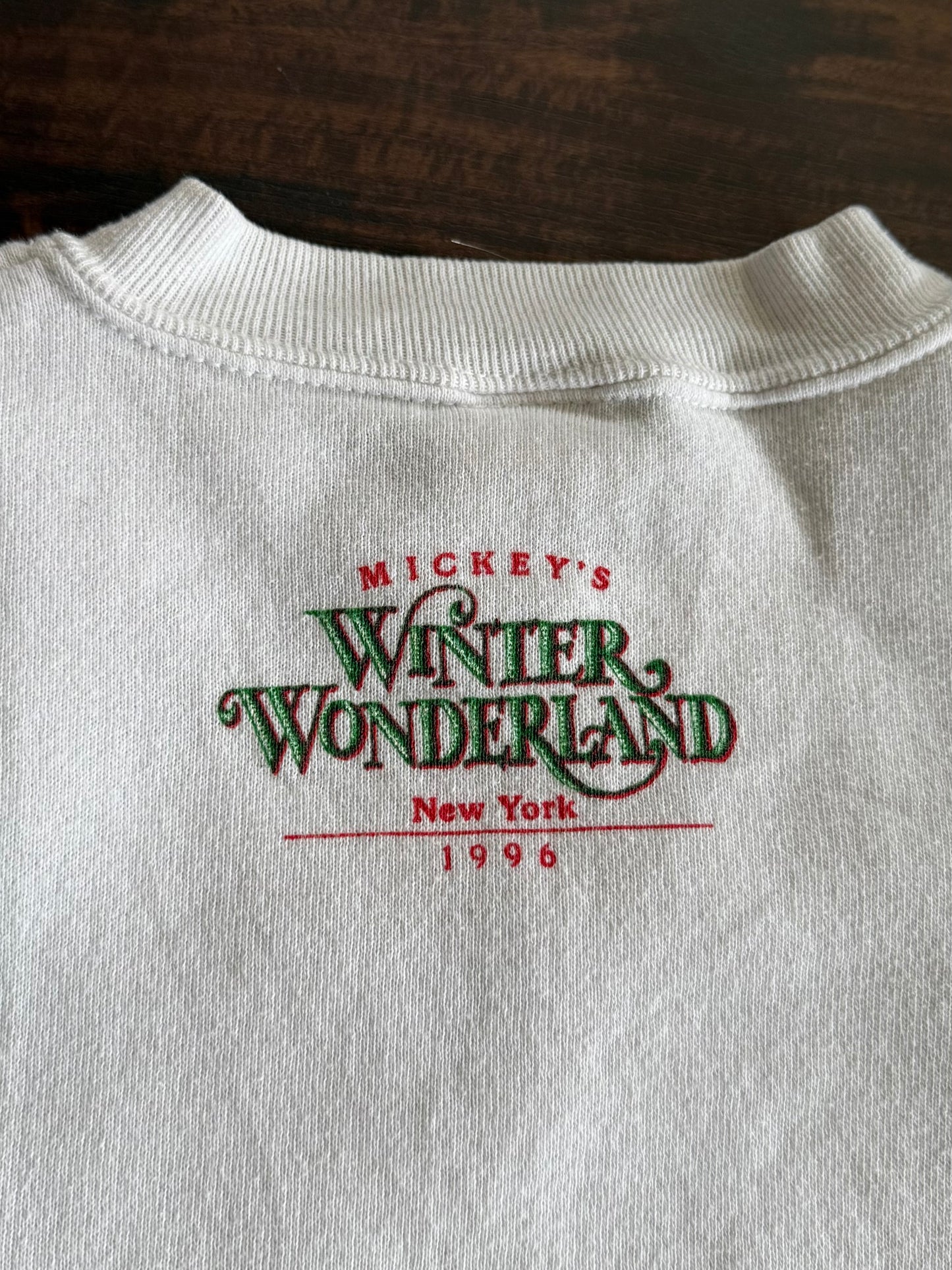 Vintage Disney Mickey’s Winter Wonderland 1996 Crewneck Sweatshirt- S/M