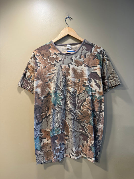 Vintage RealTree Advantage Camo T-Shirt- M
