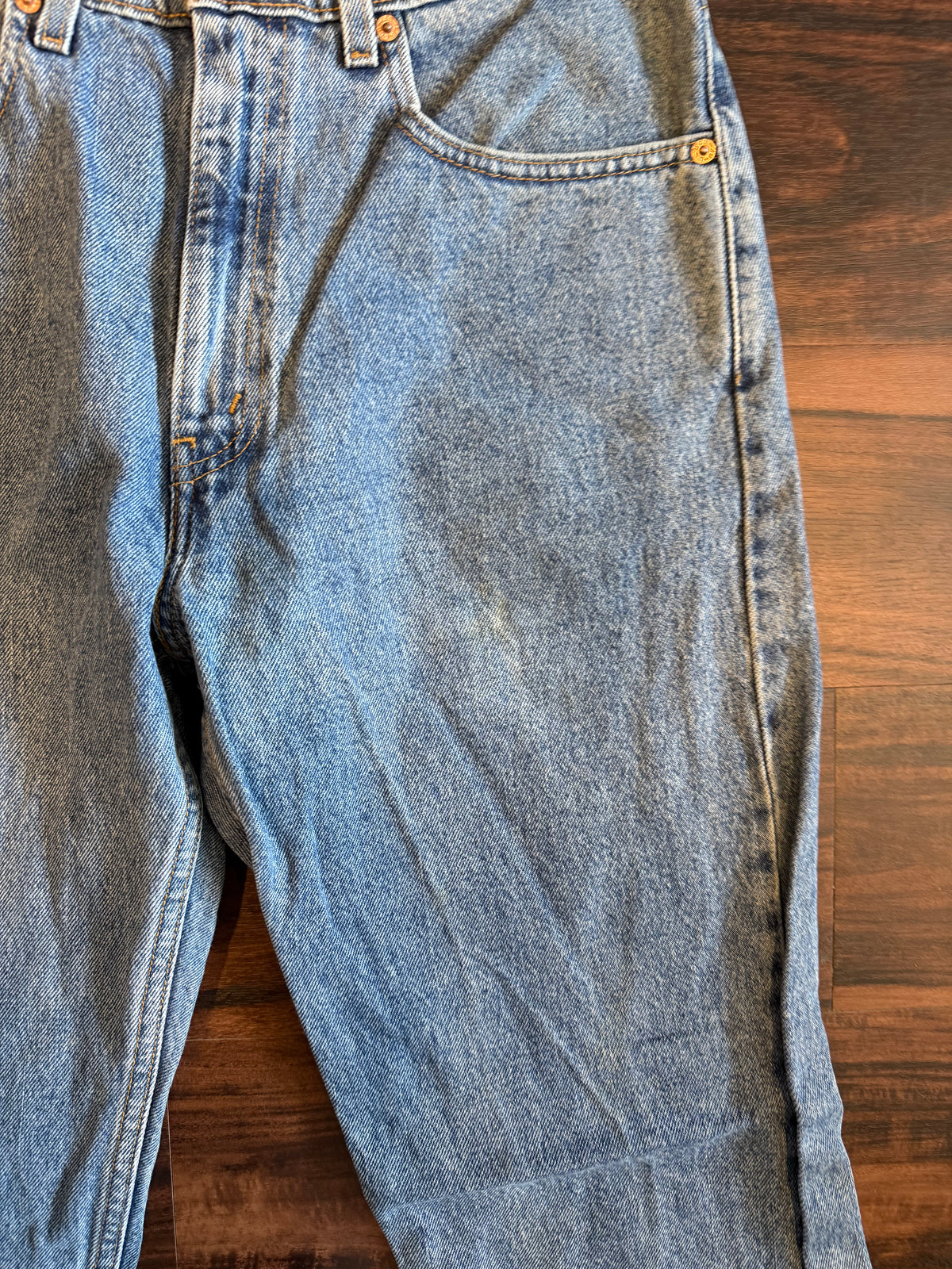 Vintage Levi’s 505 Straight Fit Jeans- 31x33