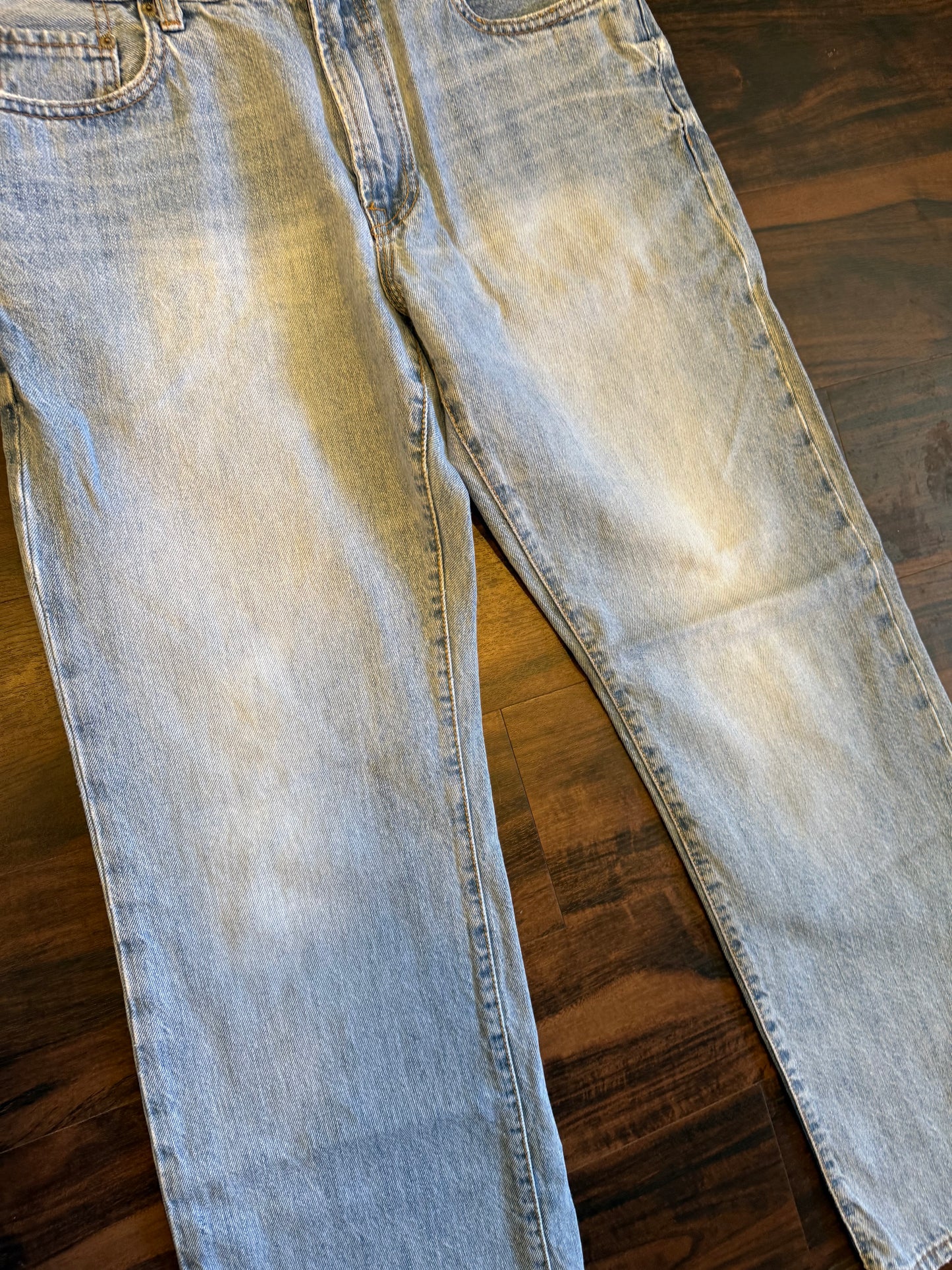Vintage Aeropostale Light Wash Baggy Jeans- 34x32