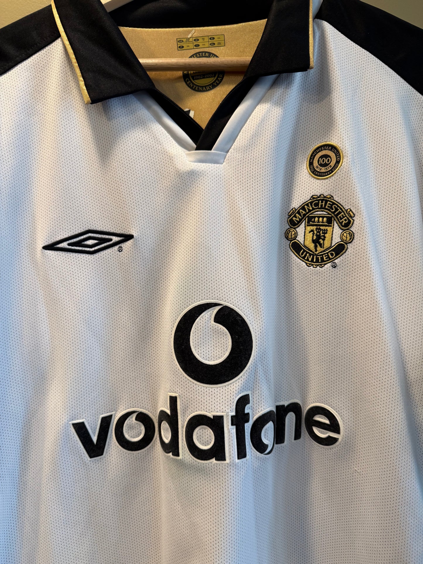 Vintage 02 Manchester United David Beckham Centenary Reversible Jersey- XL