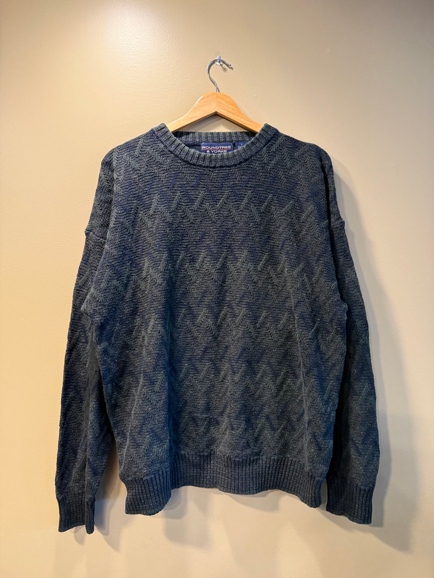 Vintage Roundtree & Yourke Green Patterned Sweater- L