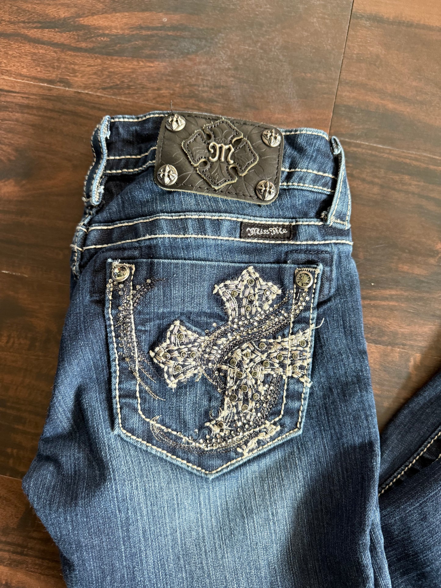 Vintage Y2K Miss Me Women’s Emblem Skinny Fit Jeans- 26x29