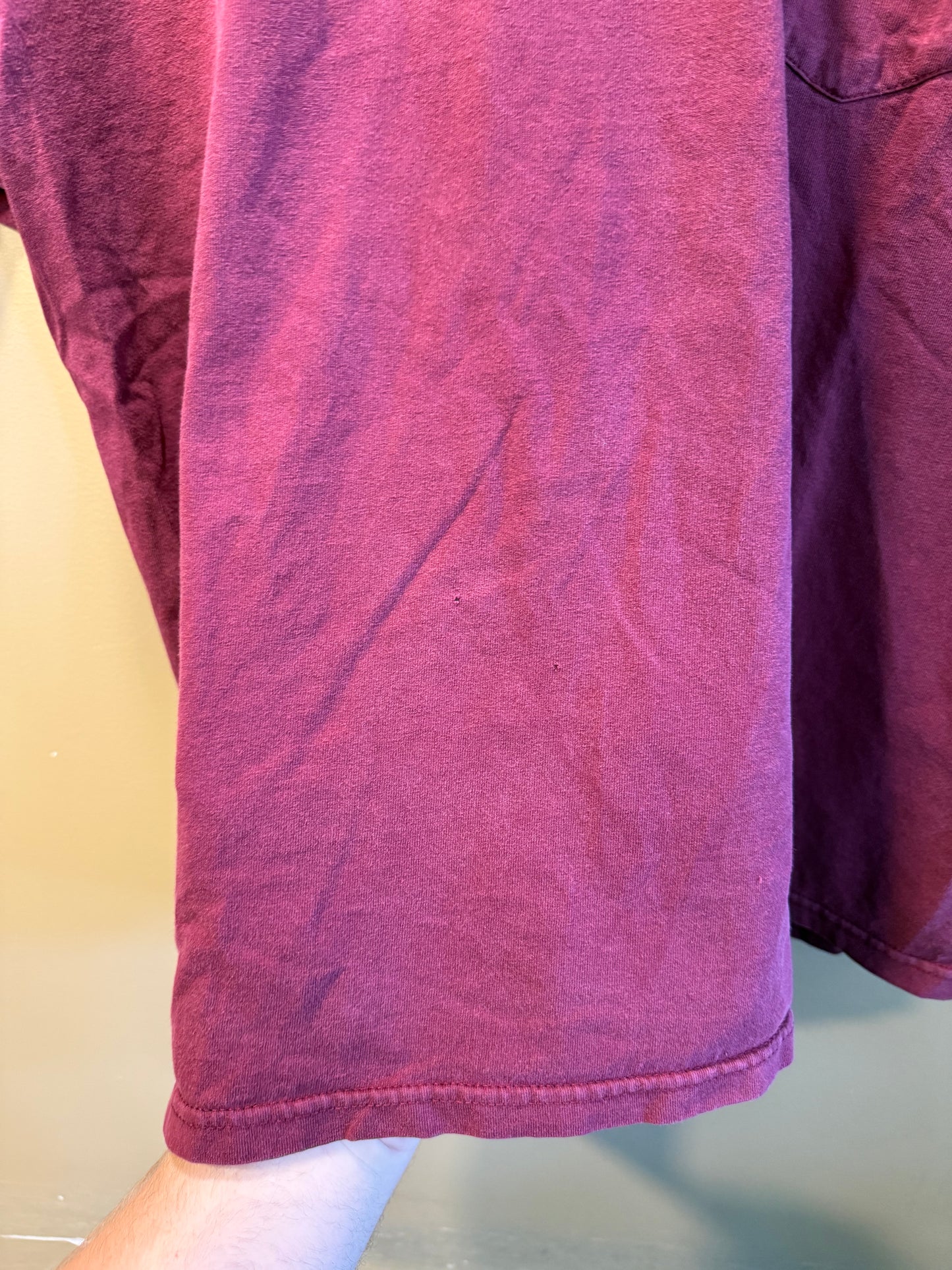 Vintage North American Sportsman Maroon Golden Retriever T-Shirt- XL