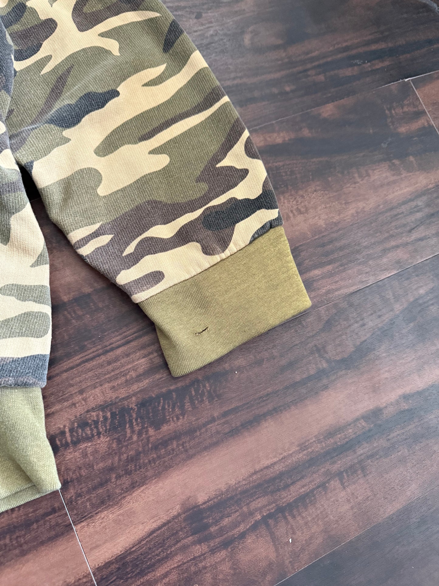 Vintage Y2K Camouflage Zip-Up Hoodie Sweatshirt- XL