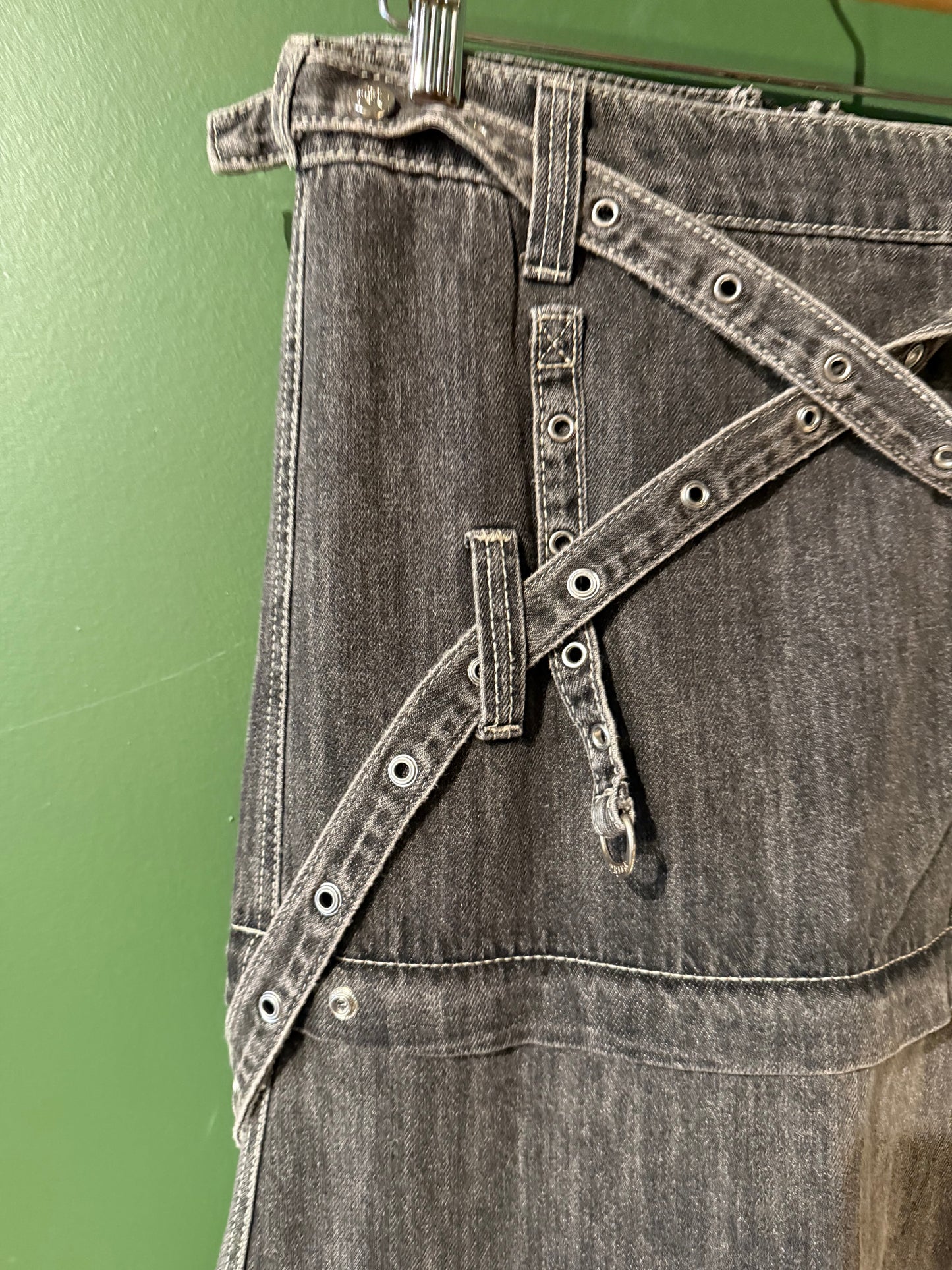 Vintage Y2K Tripp NYC 3-Length Zipped Black Skirt- 30