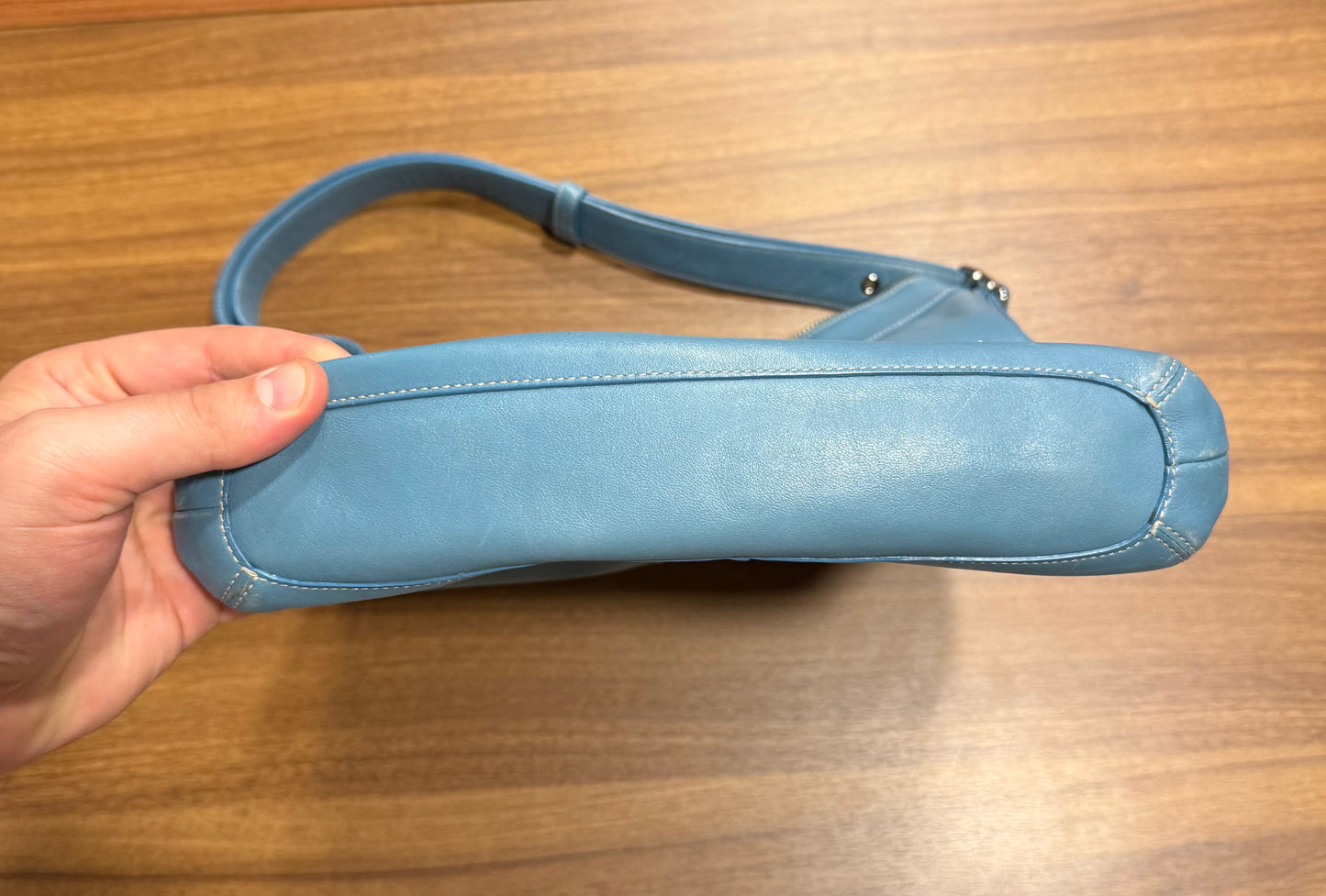 Vintage Coach 9188 Icy Blue Slim Bucket Shoulder Bag