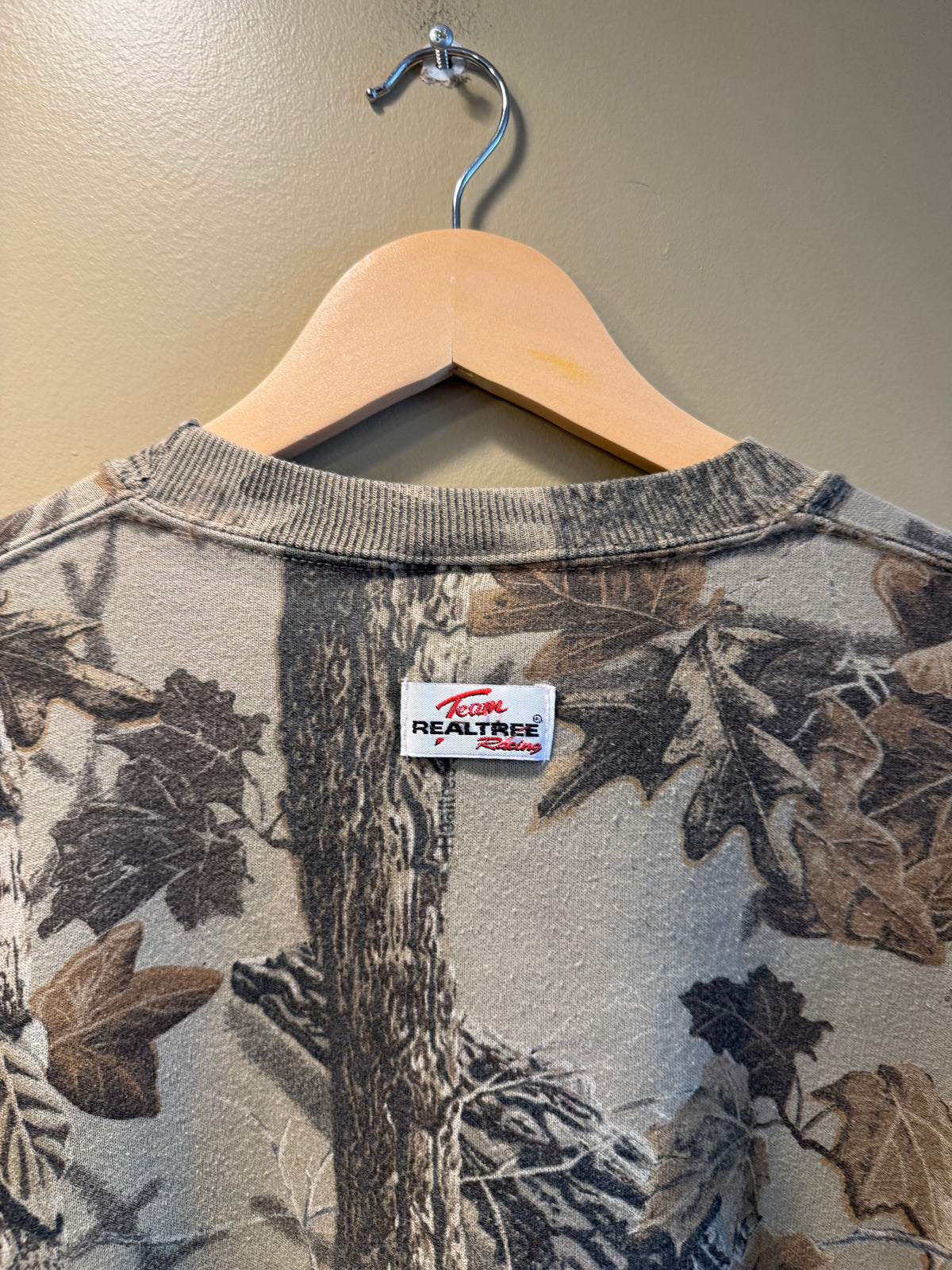 Vintage Chase Authentics RealTree Racing Camo Crewneck Sweatshirt- XL