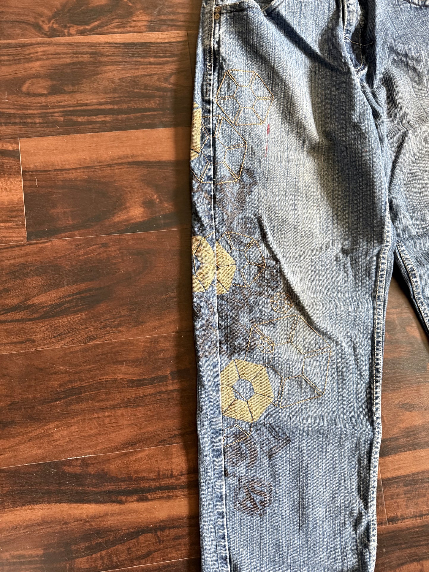 Vintage Y2K South Pole Graphic Print Baggy Light Wash Denim Jeans- 32x32