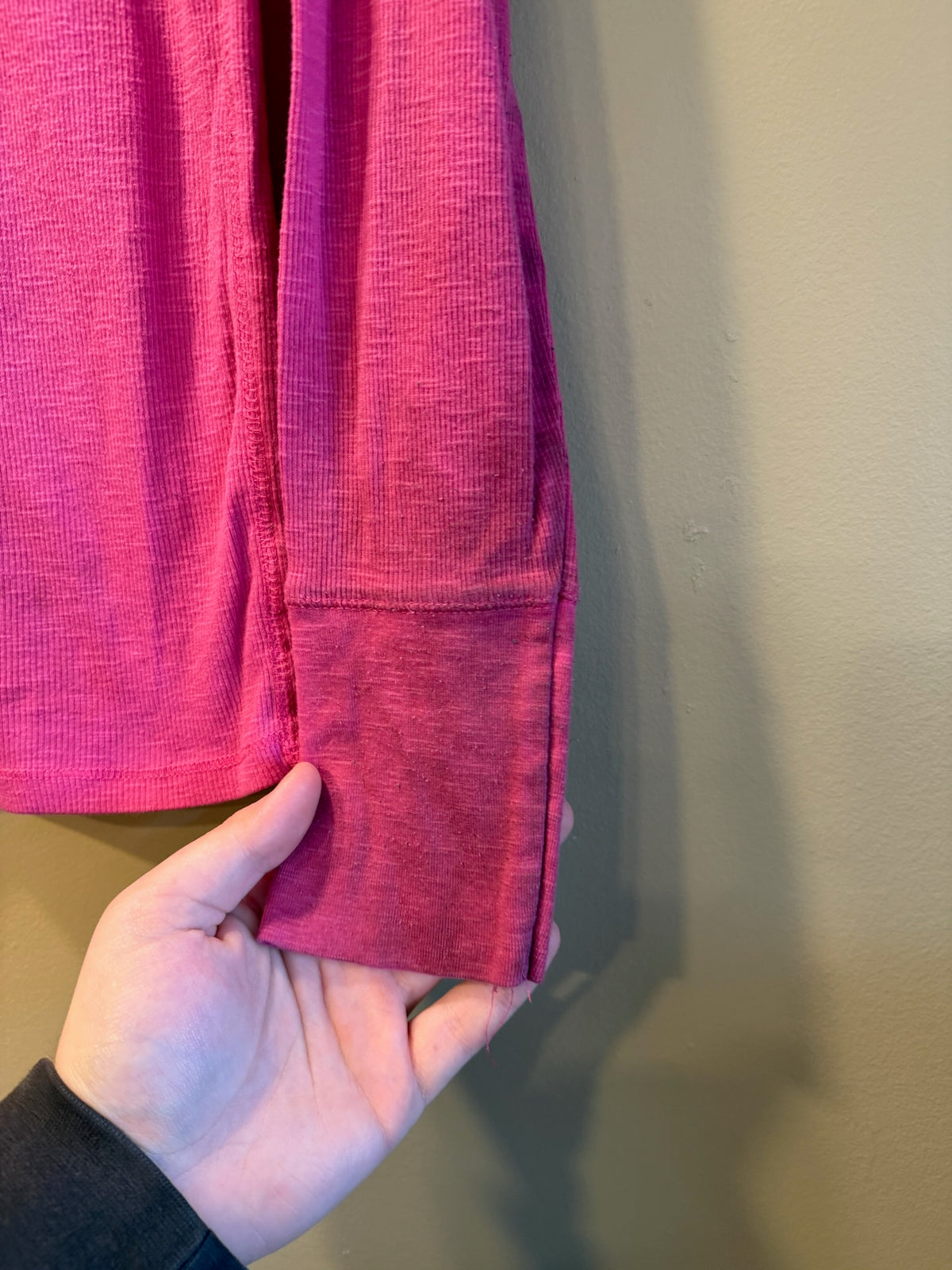 Vintage Y2K Pink Aeropostale Women’s Henley Long Sleeve T-Shirt - S