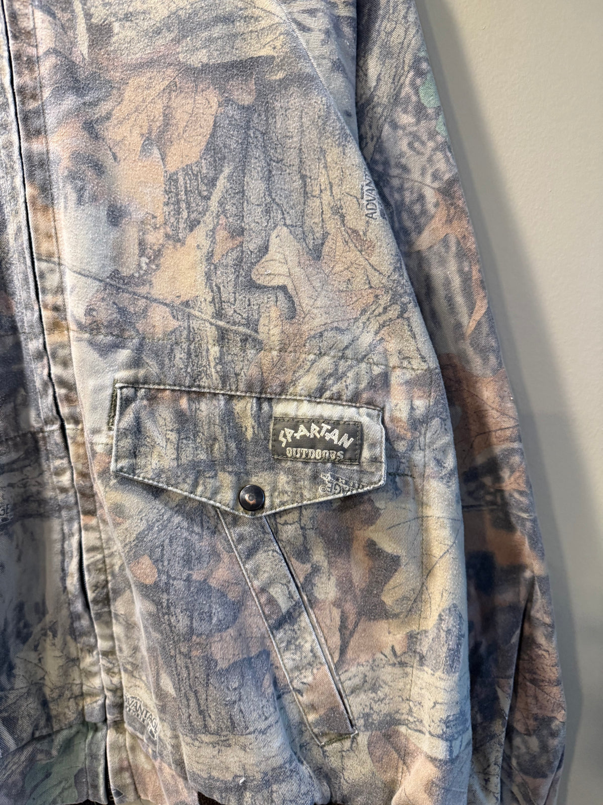 Vintage Spartan Outdoors Camo Button-Up Bomber Jacket- XL