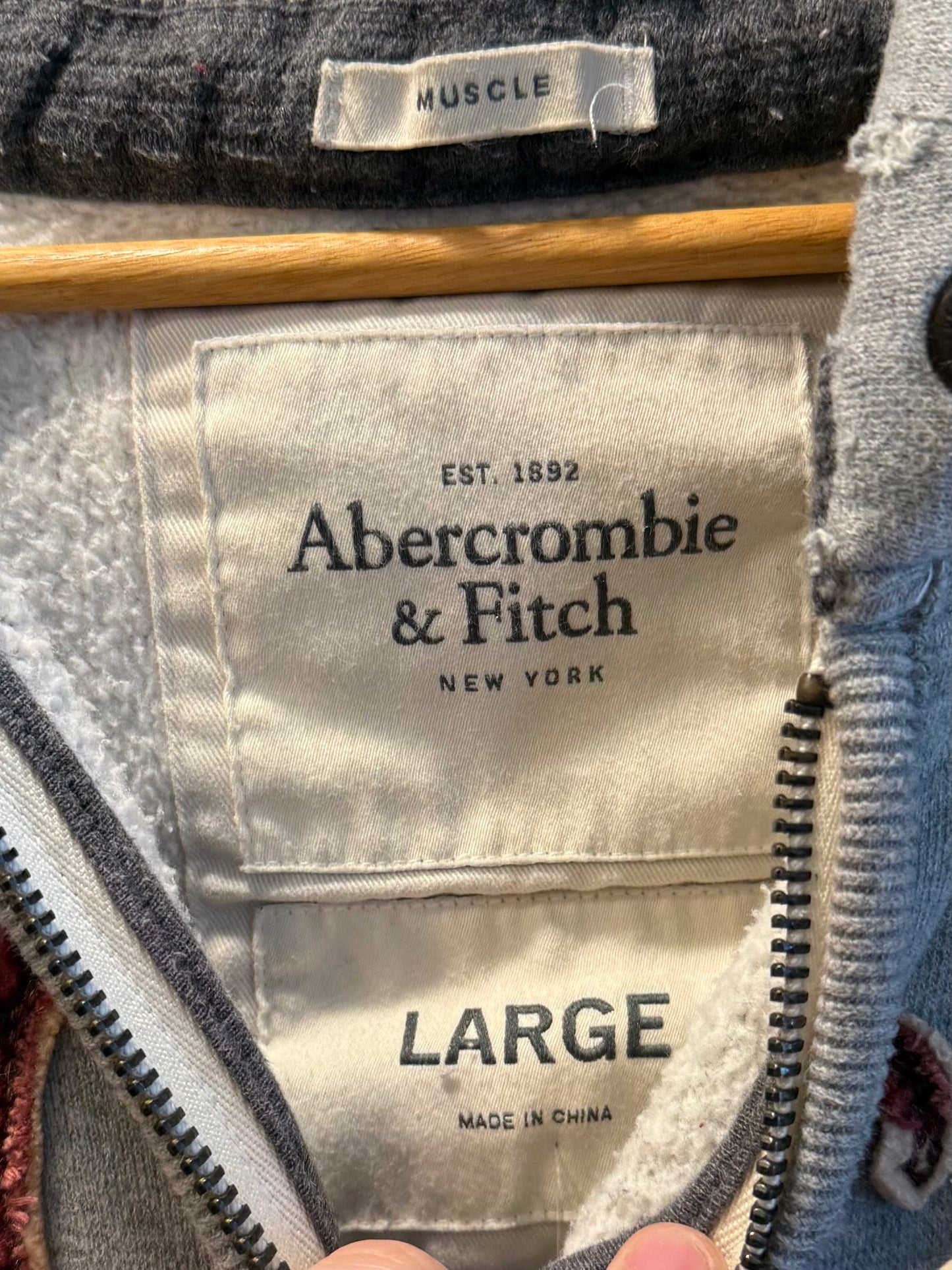 Vintage Y2K Abercrombie & Fitch Gray & Maroon Appliqué Zip-Up Hoodie Sweatshirt- L