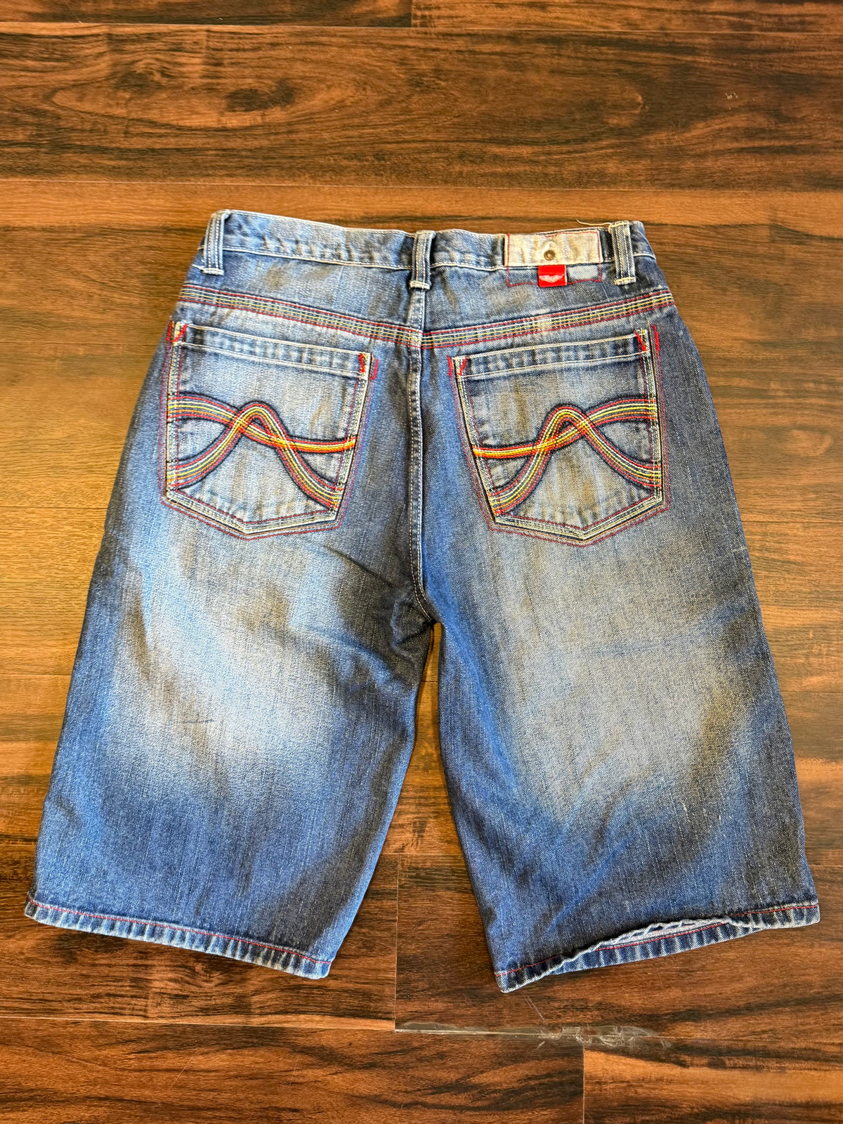 Vintage Embroidered Streetwear Jean Shorts- 34
