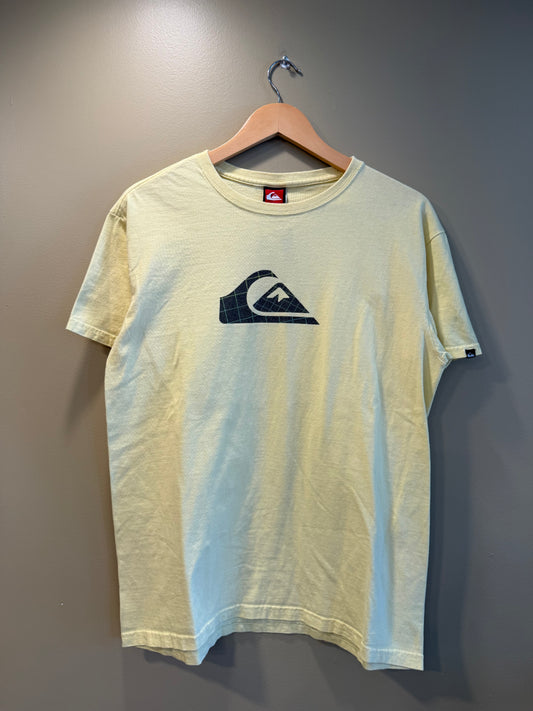 Vintage Y2K Quiksilver Surfwear Butter Yellow T-Shirt- M