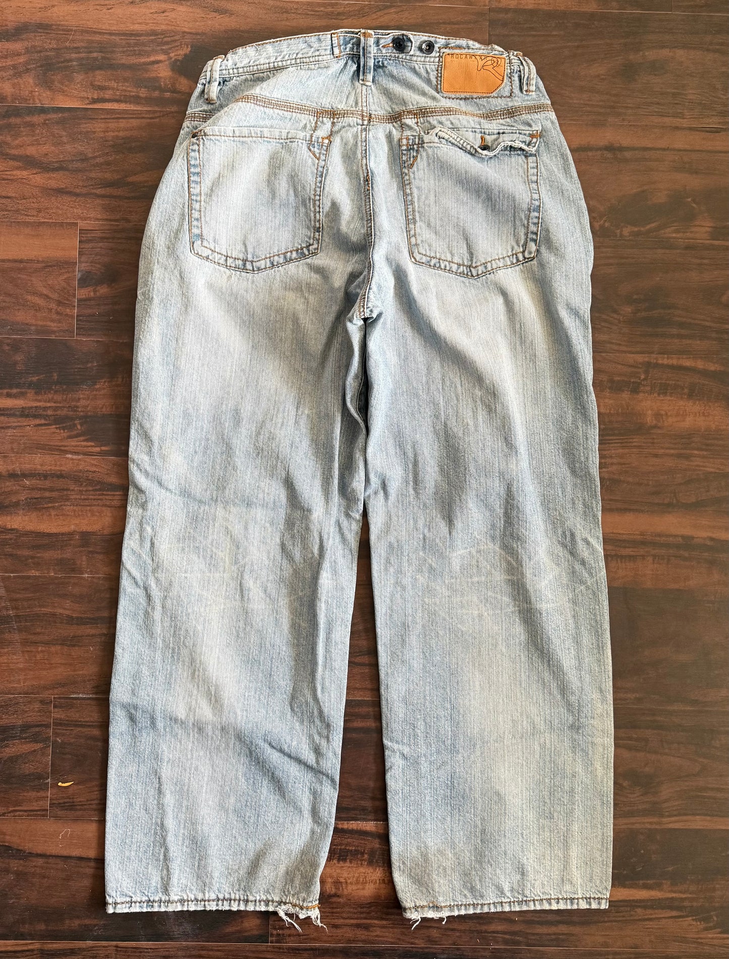 Vintage Roca Wear Light Wash Streetwear Denim Jeans- 36x31