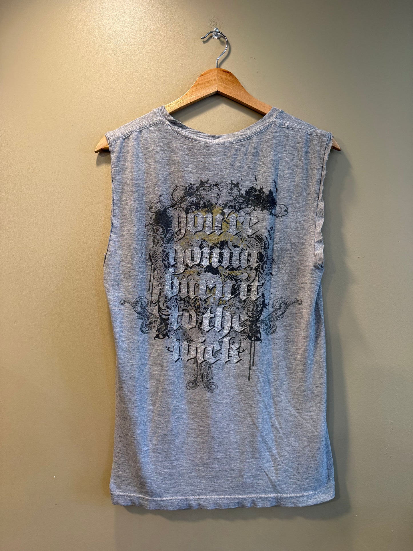 Vintage Y2K Heart Band Tee Barracuda Cut Off Gray Tank Top- M