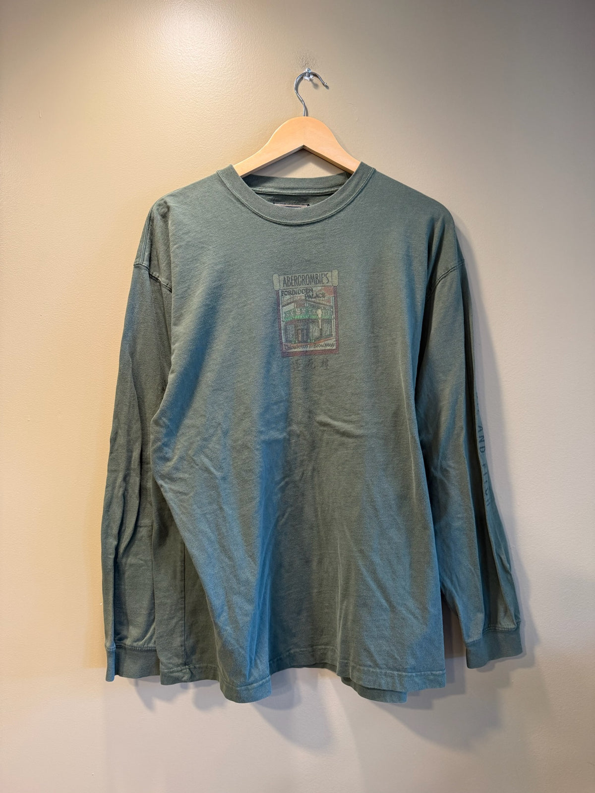 Vintage Abercrombie & Fitch Forbidden Palace Long Sleeve T-Shirt - XL