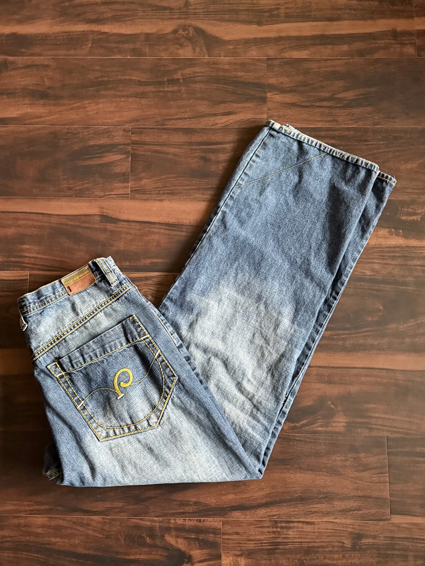 Vintage Y2K Rocawear Embroidered Streetwear Denim Jeans- 36x34