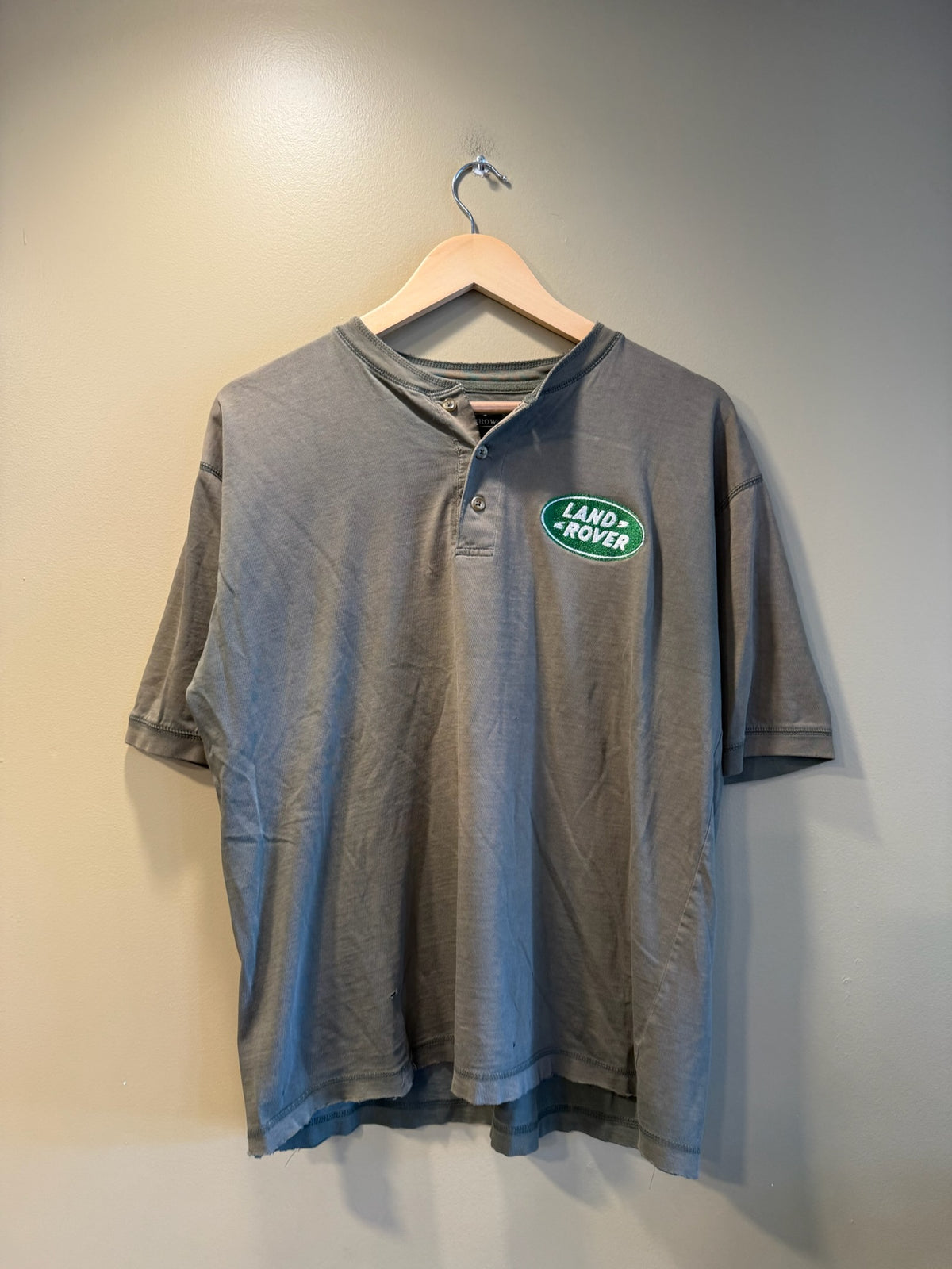 Vintage Land Rover Olive Henley T-Shirt - M