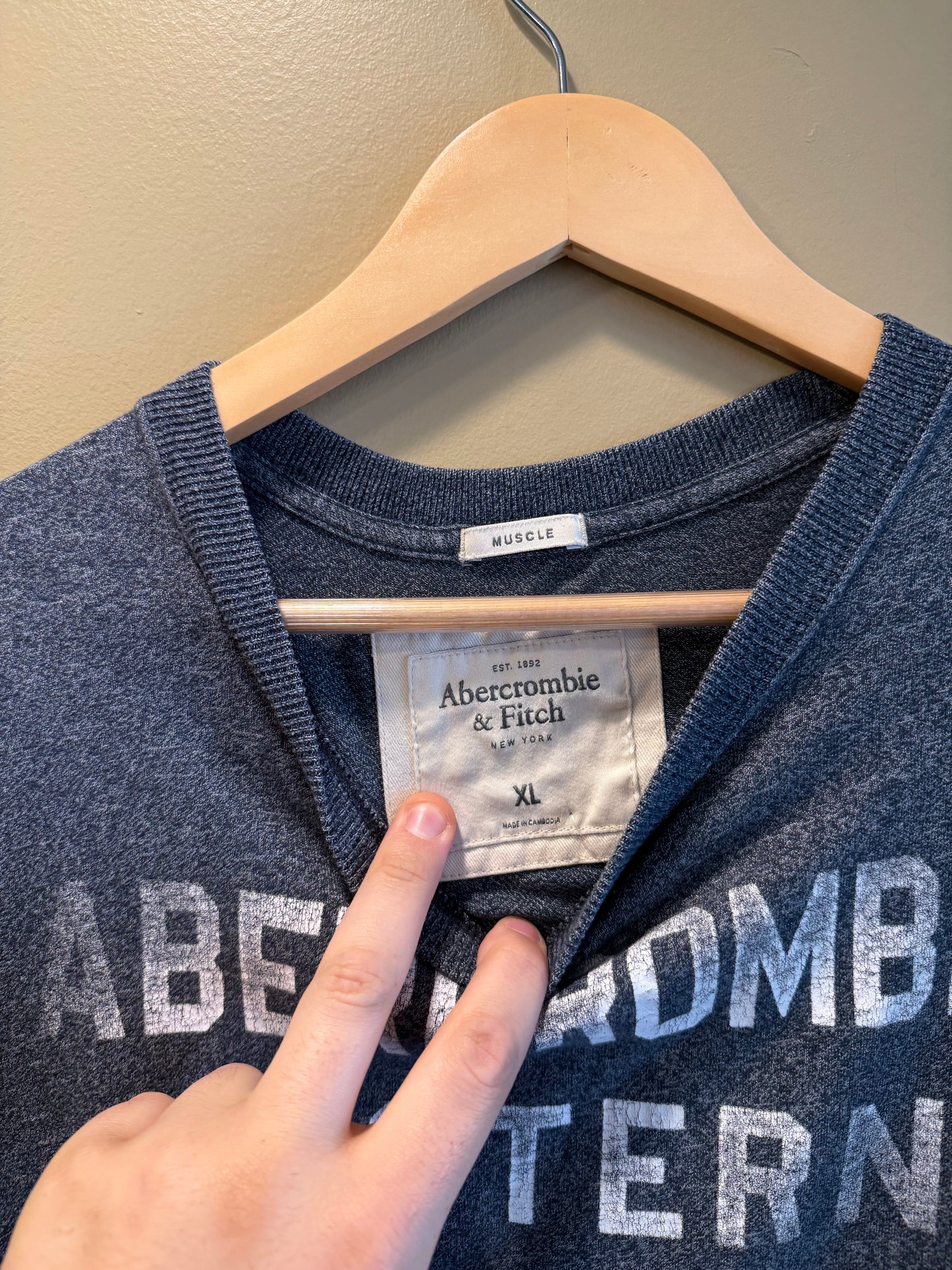 Vintage Abercrombie & Fitch Eastern Pass Gray T-Shirt- M