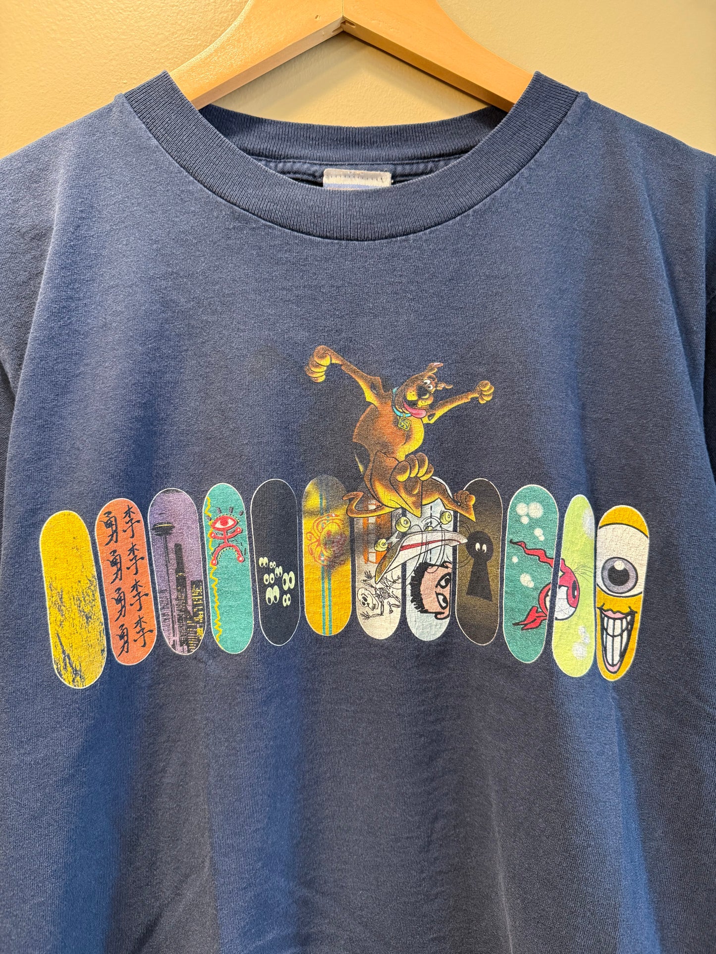 Vintage Scooby Doo Skateboarding Baby Tee T-Shirt- S