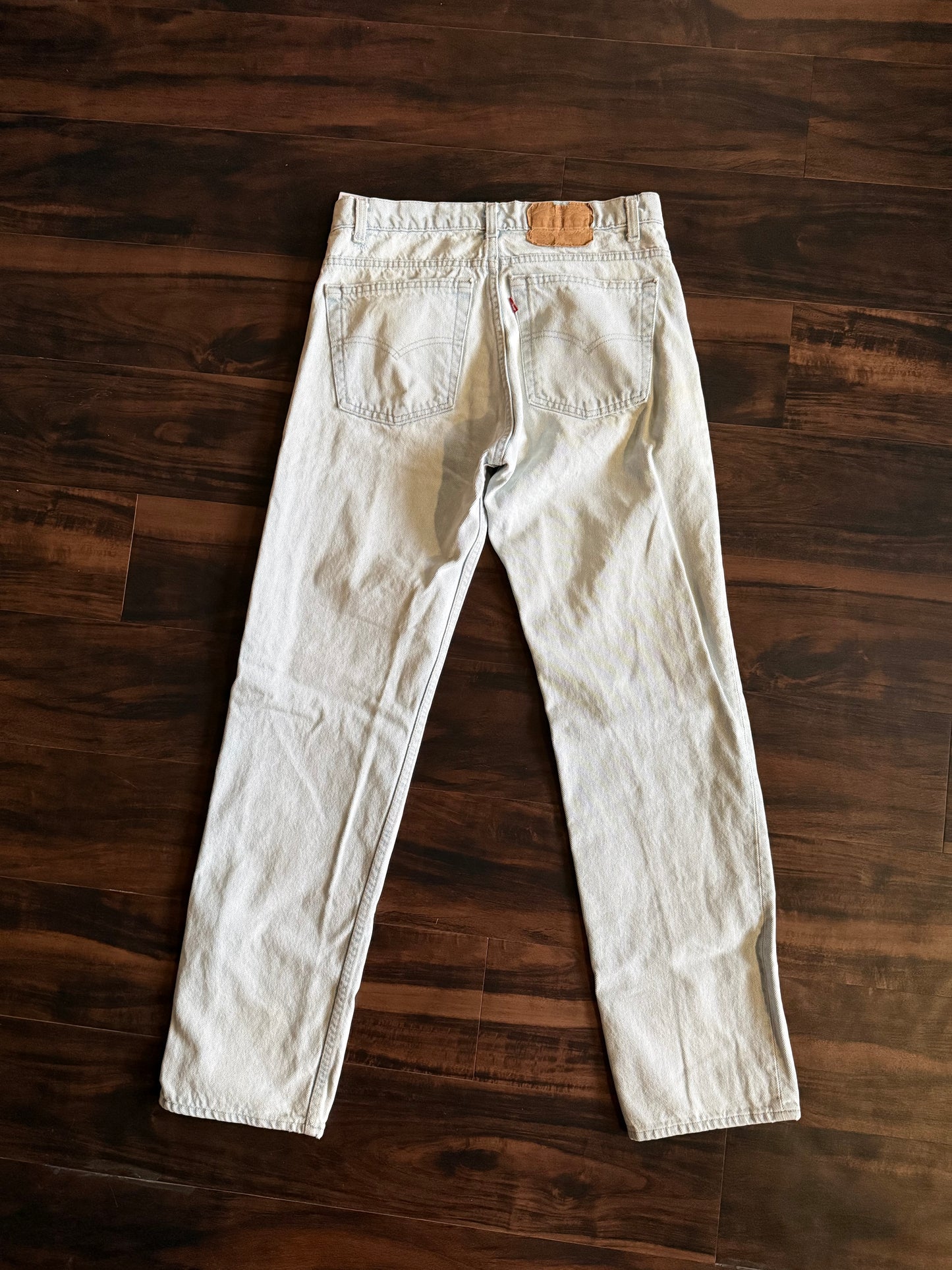 Vintage Levi’s 505 Light Wash Denim Jeans- 31x32
