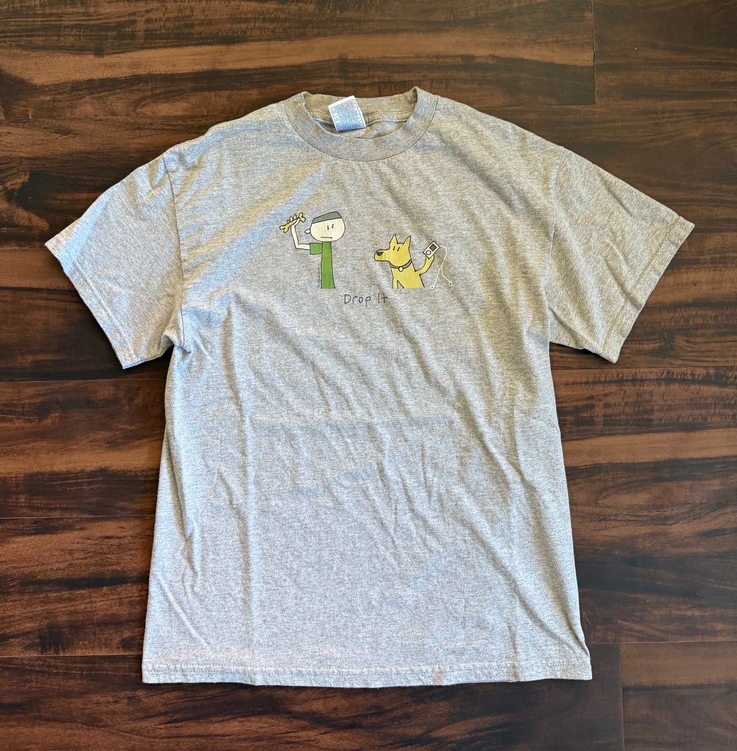 Vintage Drop It iPod Funny T-Shirt- M