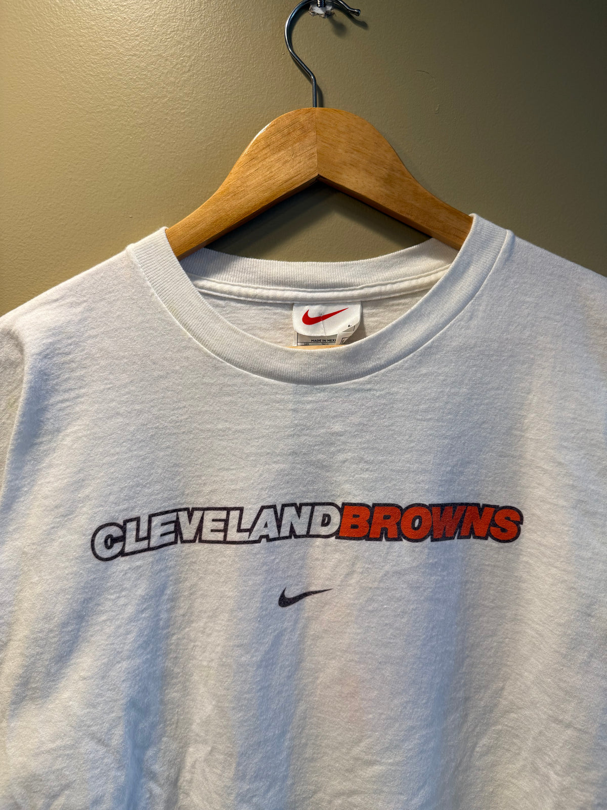 Vintage Cleveland Browns Nike Center Swoosh T-Shirt- L